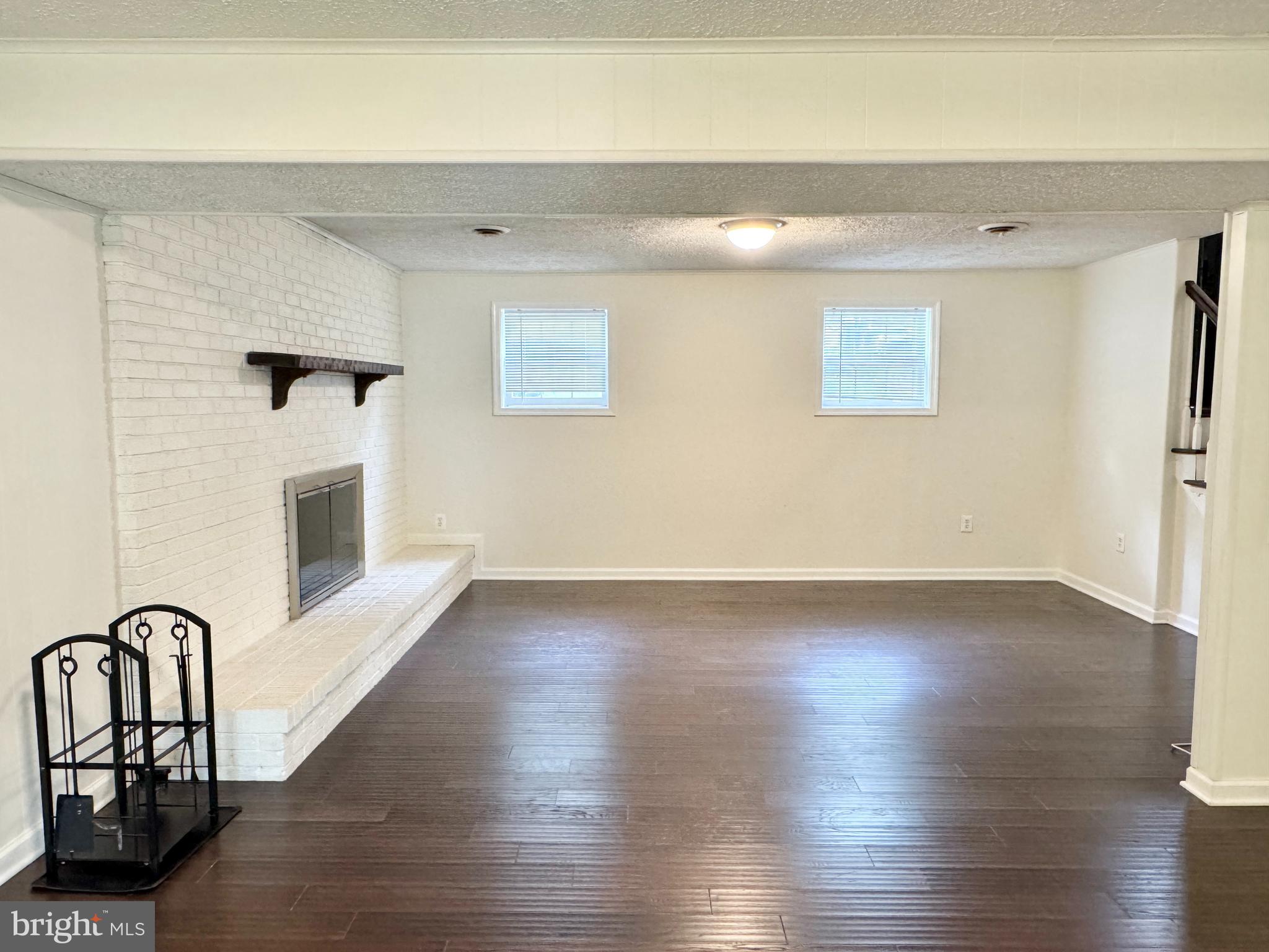 MONCLAIR - Residential Lease