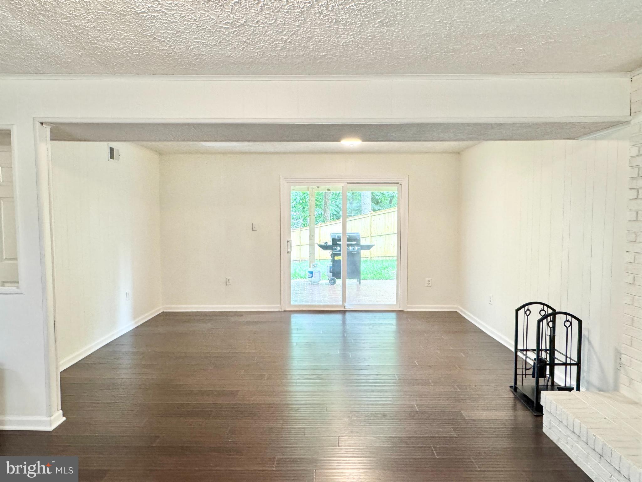 MONCLAIR - Residential Lease