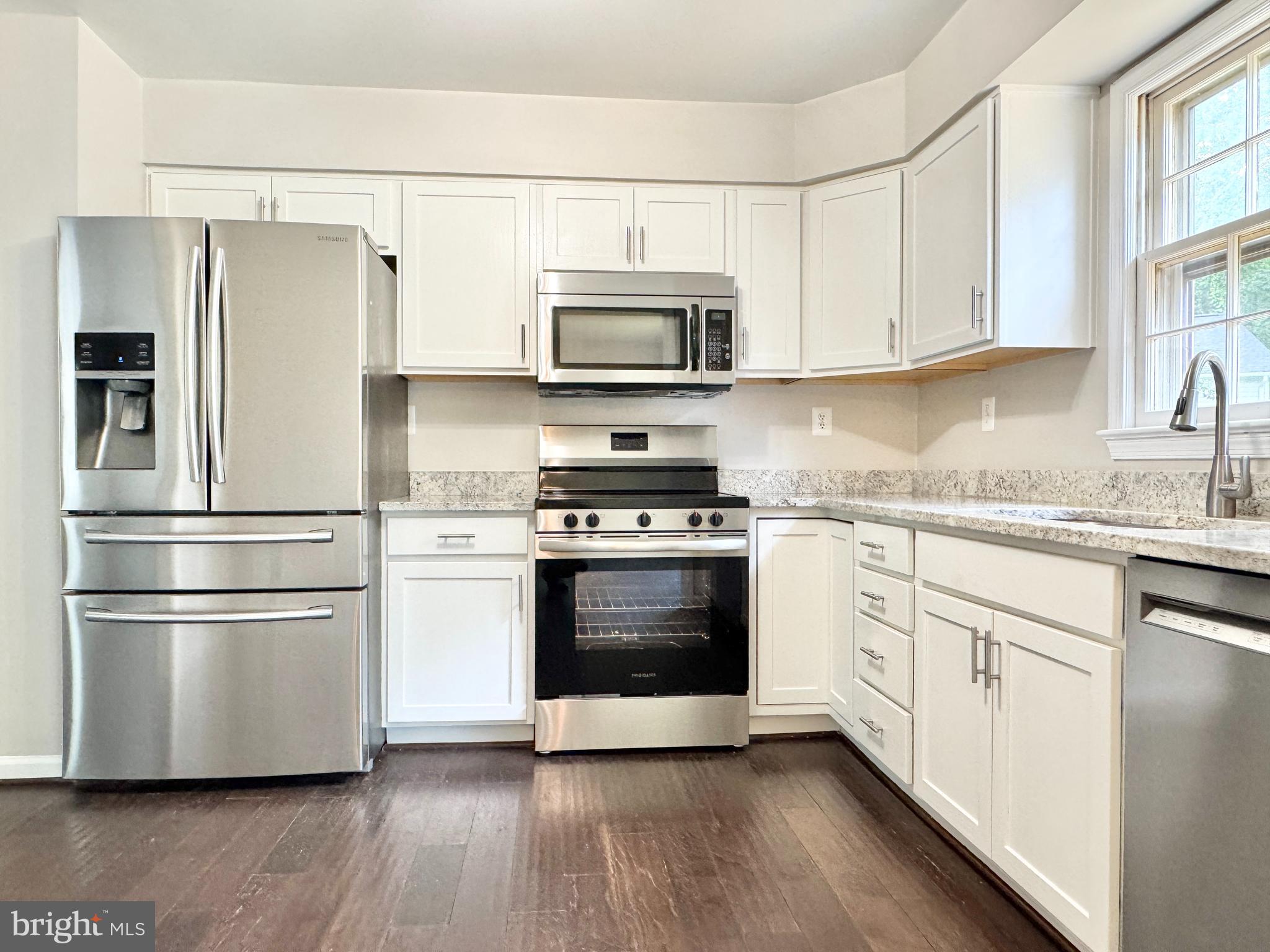 MONCLAIR - Residential Lease