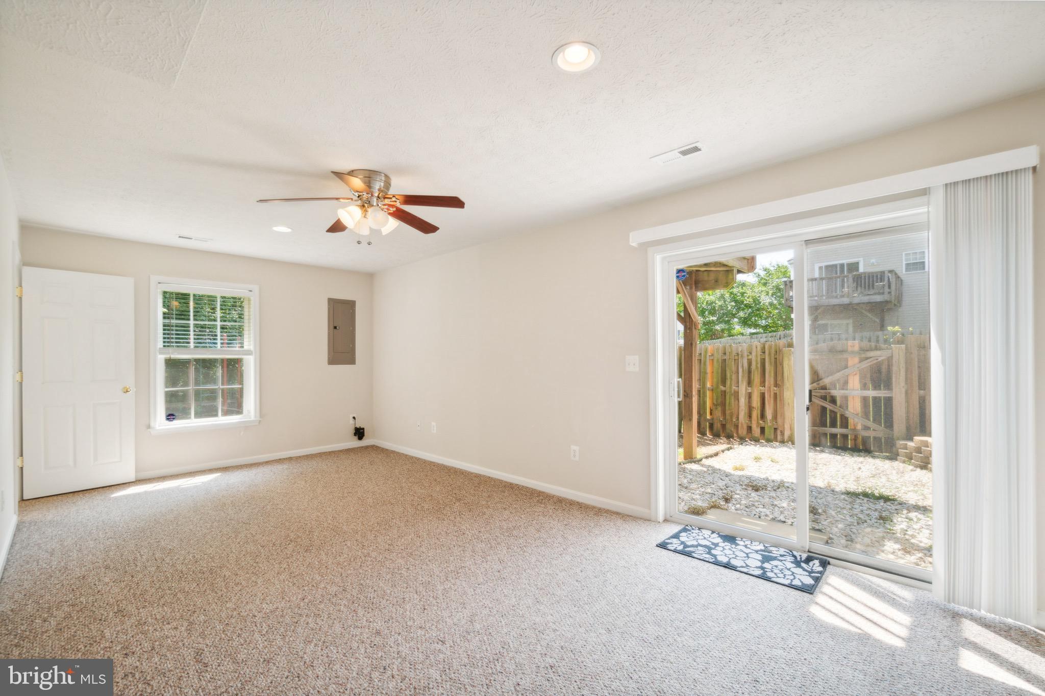 PORT AQUIA - Residential Lease