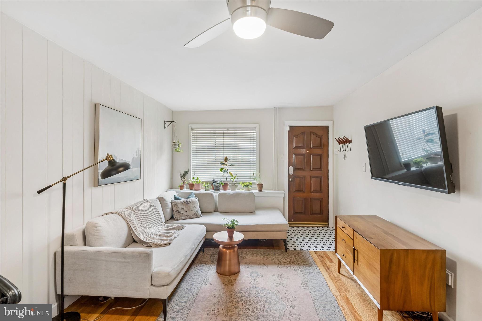 DICKINSON NARROWS - Residential