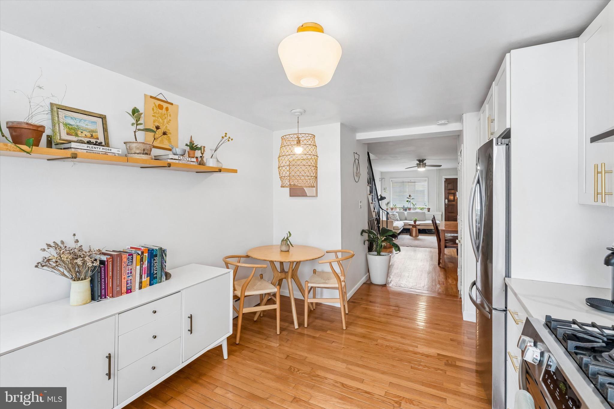 DICKINSON NARROWS - Residential