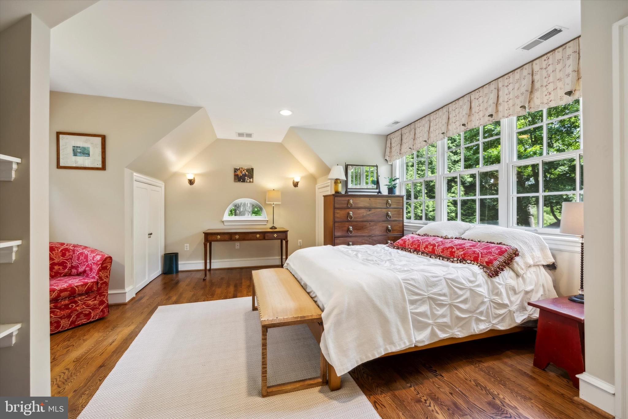 SOUTH WAYNE - Residential