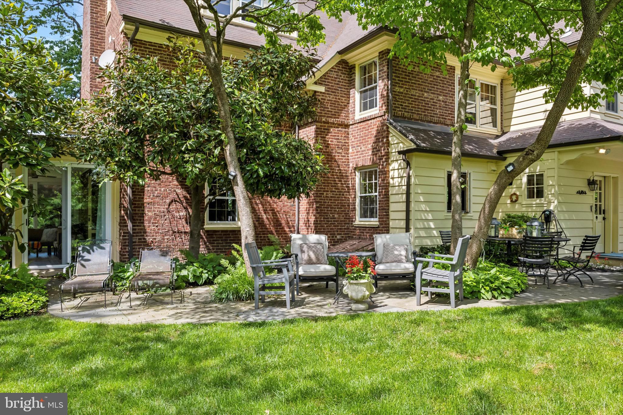 SOUTH WAYNE - Residential