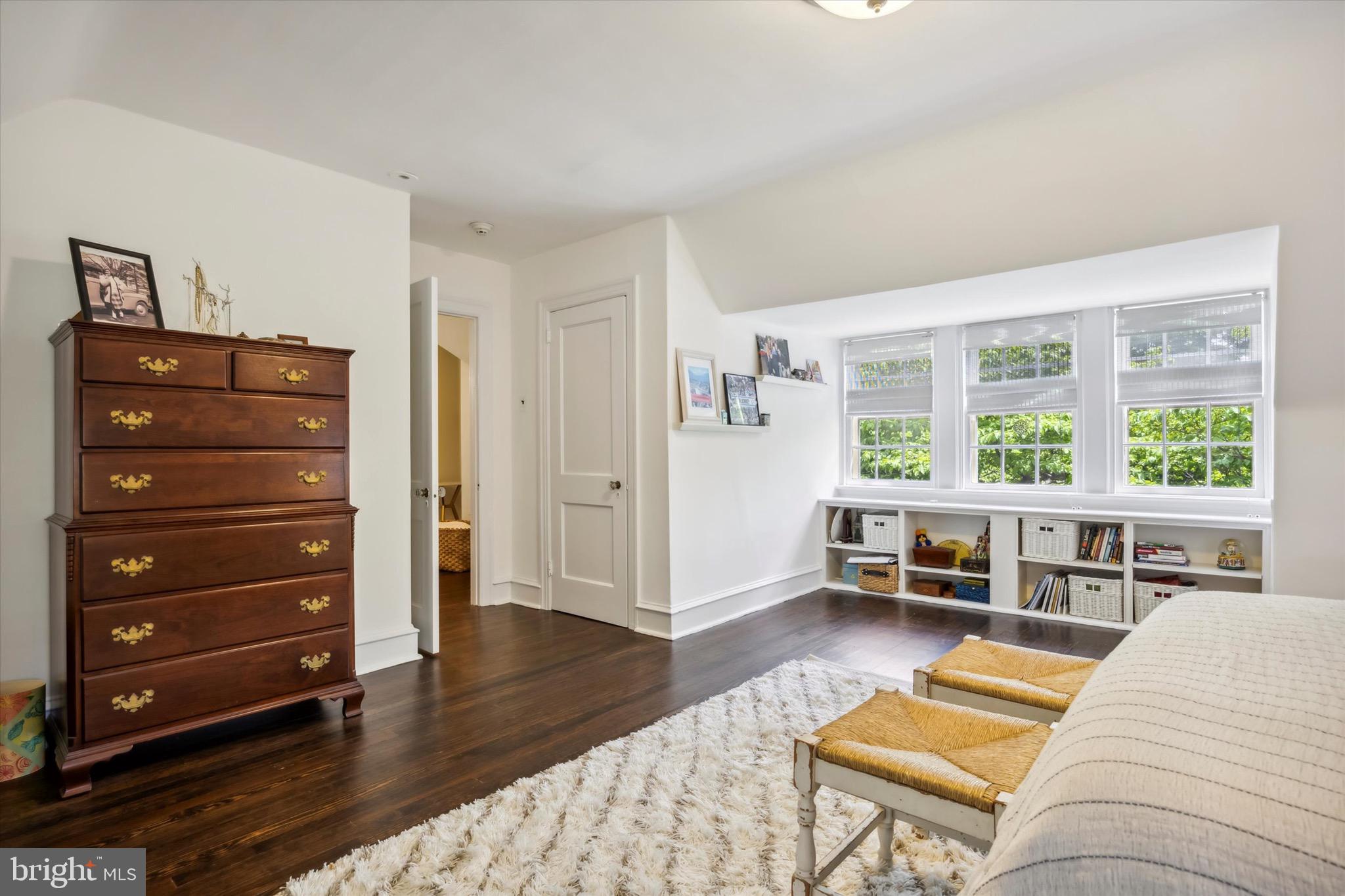 SOUTH WAYNE - Residential