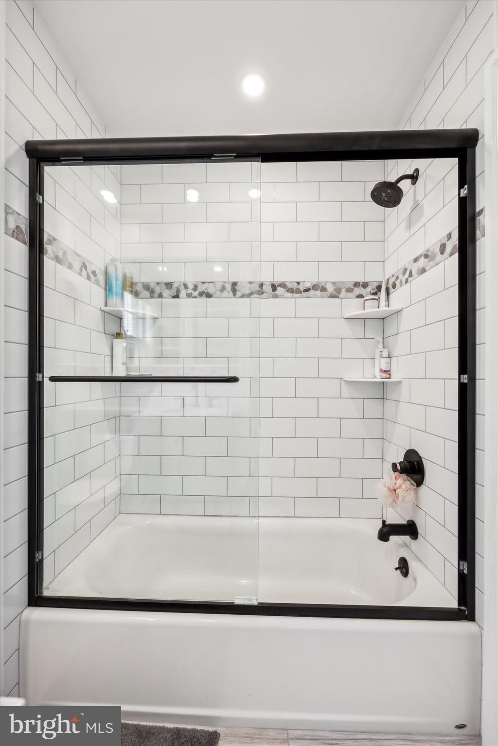 SOUTH WAYNE - Residential