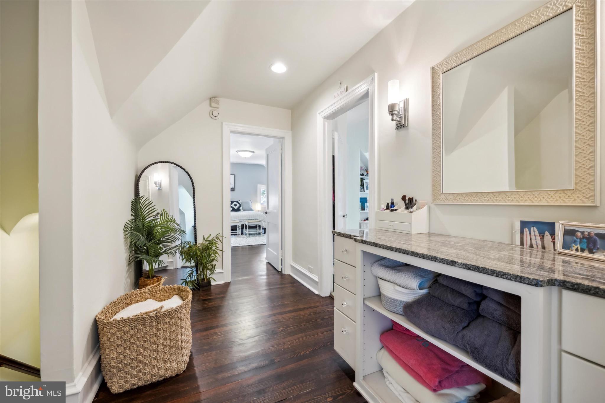 SOUTH WAYNE - Residential