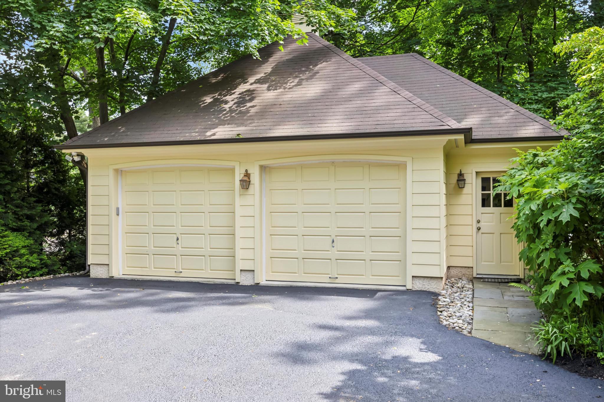 SOUTH WAYNE - Residential