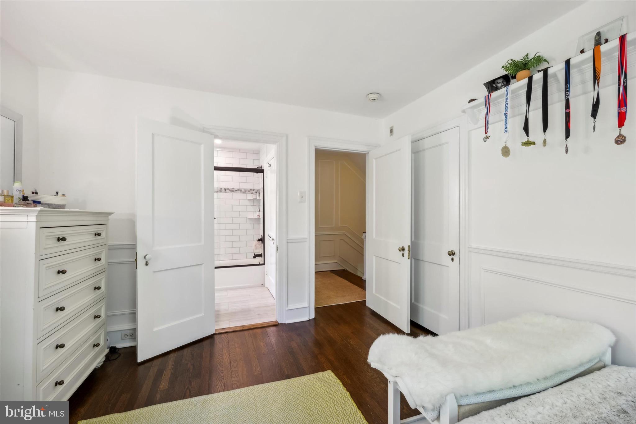 SOUTH WAYNE - Residential