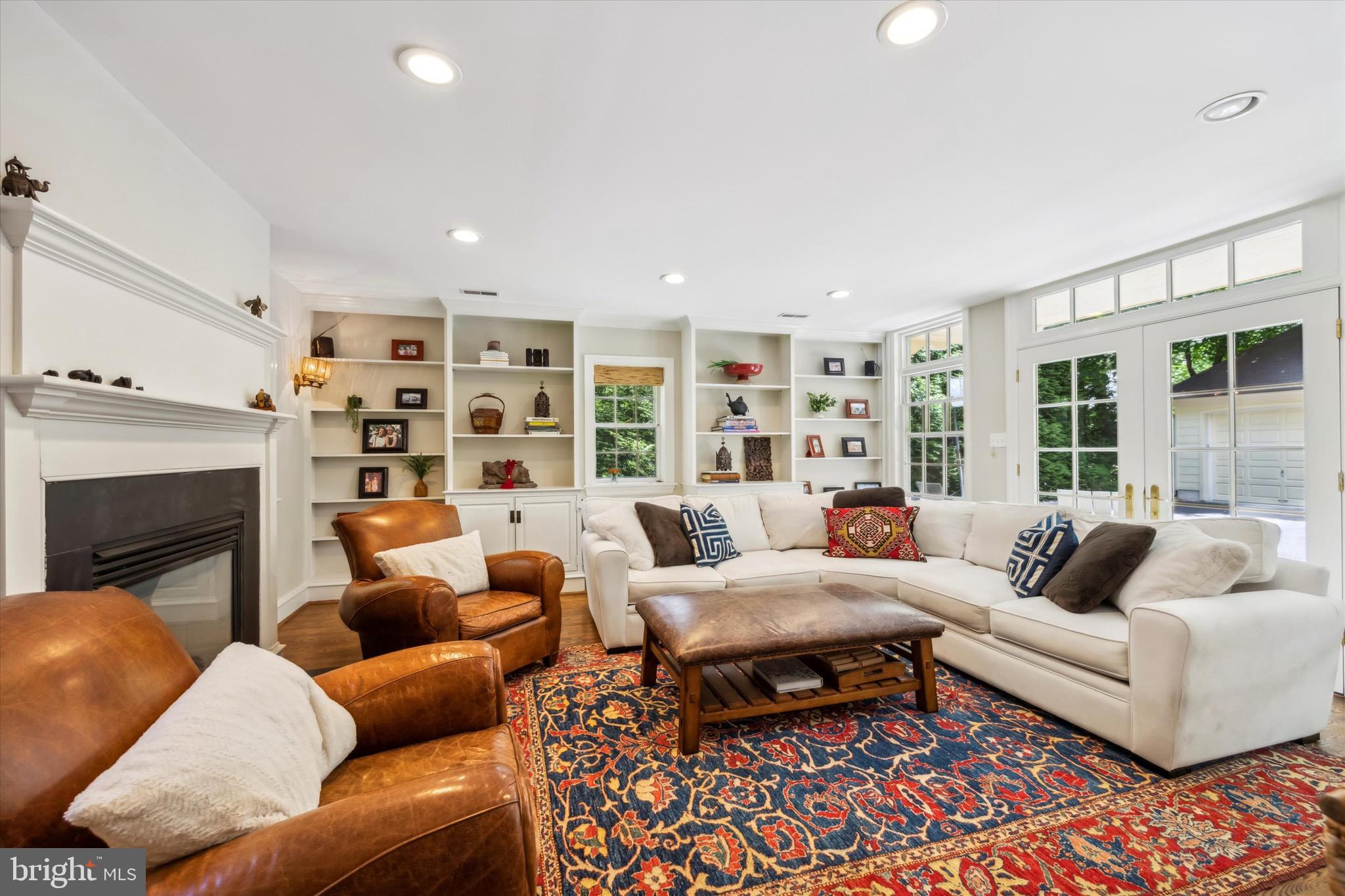 SOUTH WAYNE - Residential