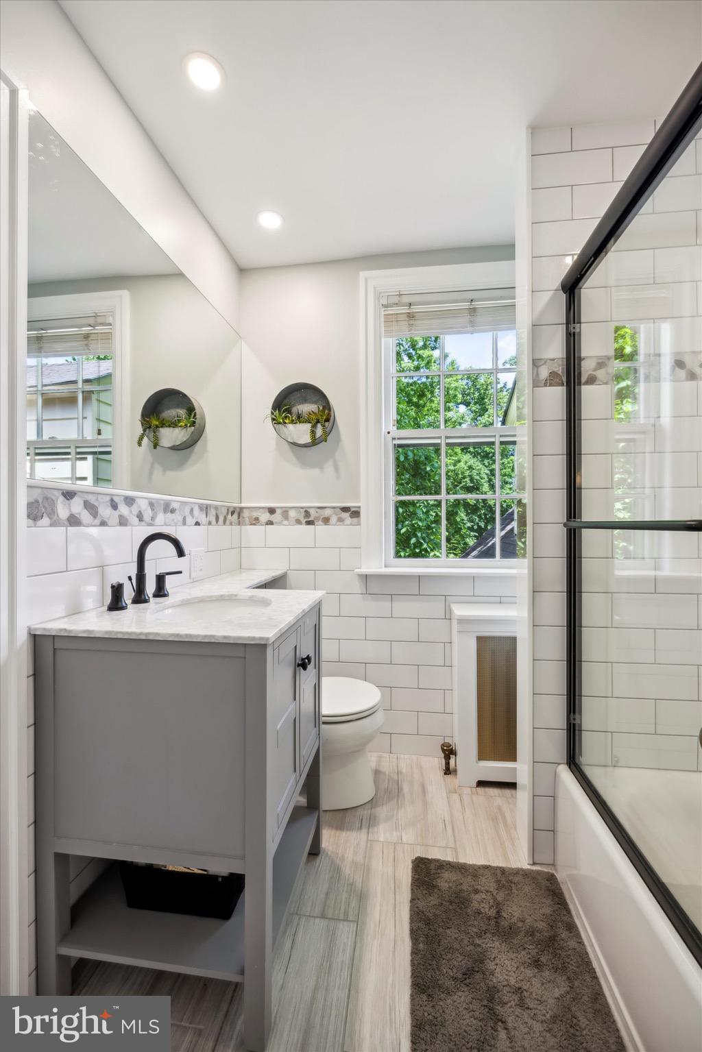 SOUTH WAYNE - Residential