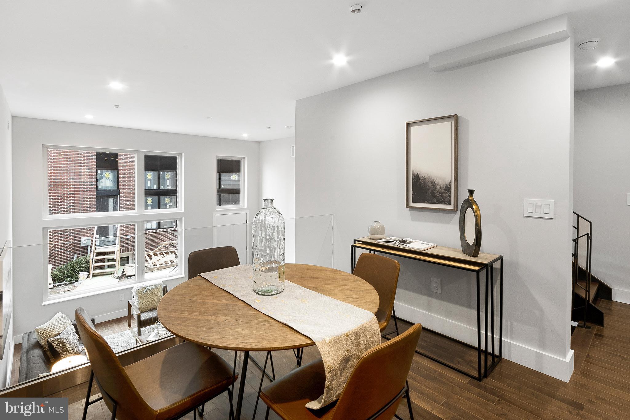 POINT BREEZE - Residential