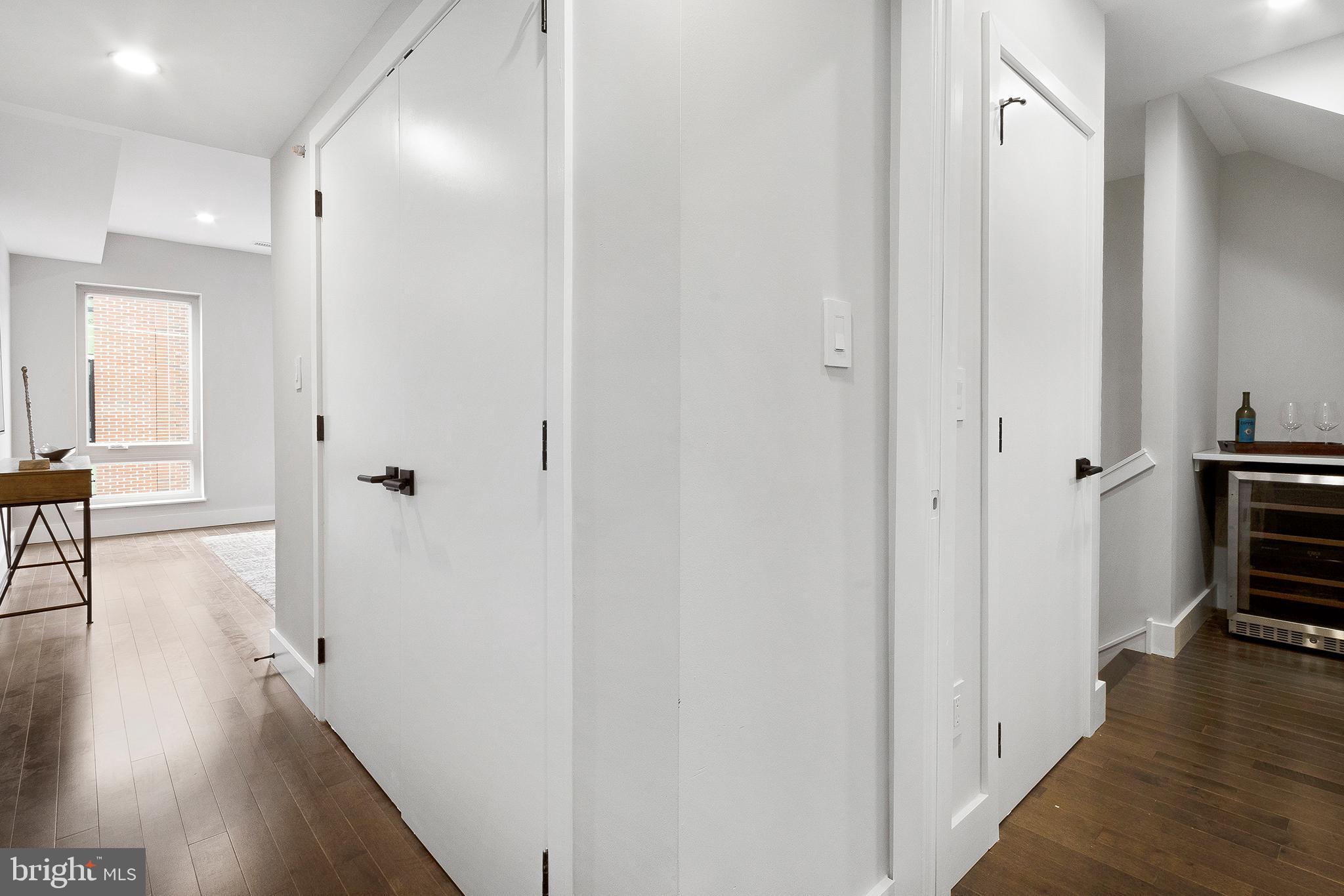 POINT BREEZE - Residential