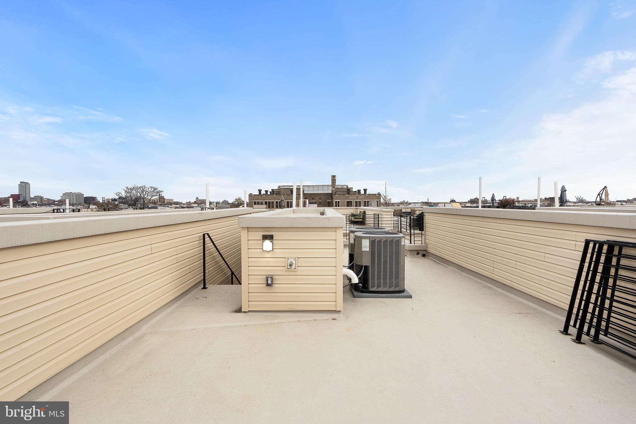 POINT BREEZE - Residential