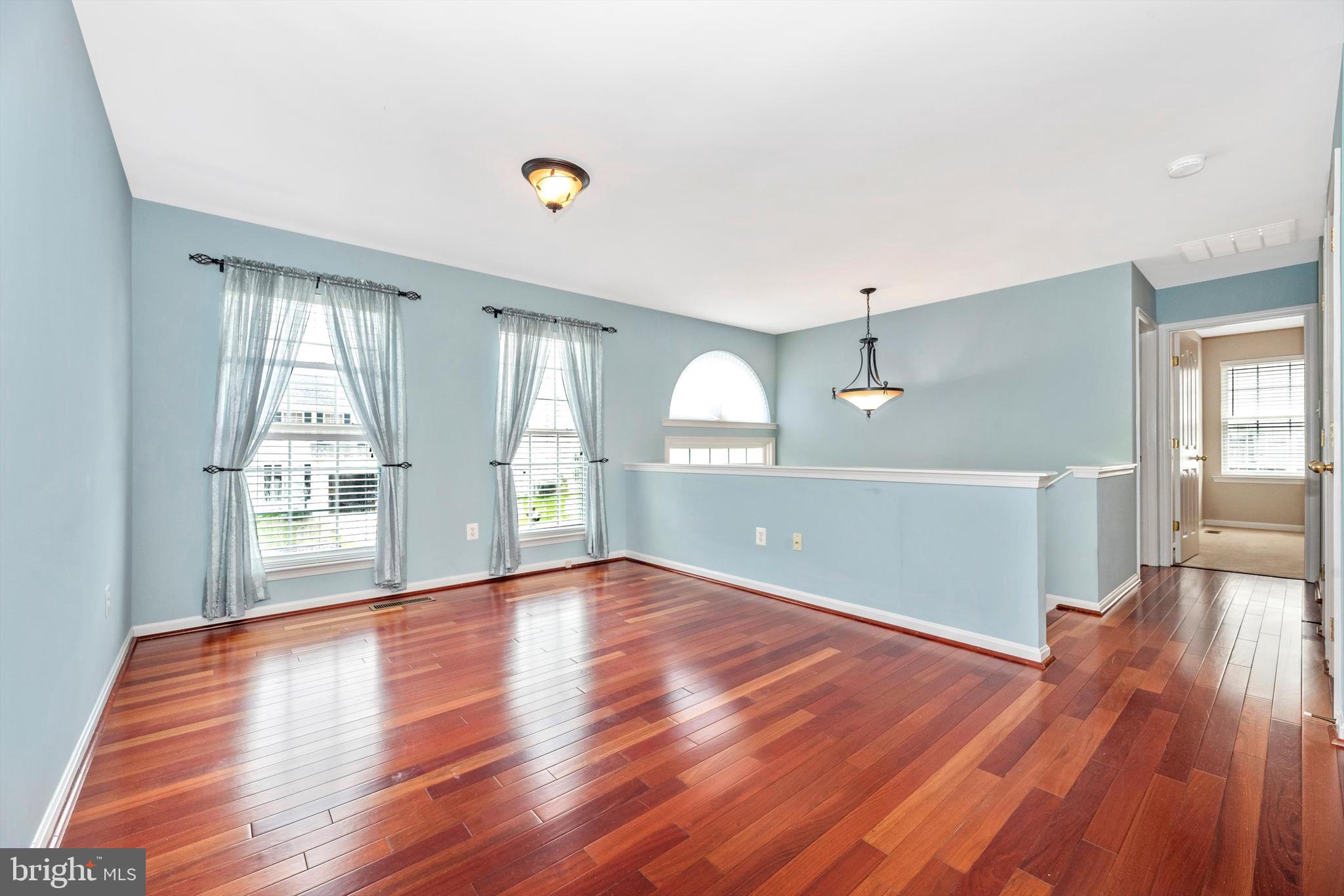 7488 WINDSWEPT COURT
