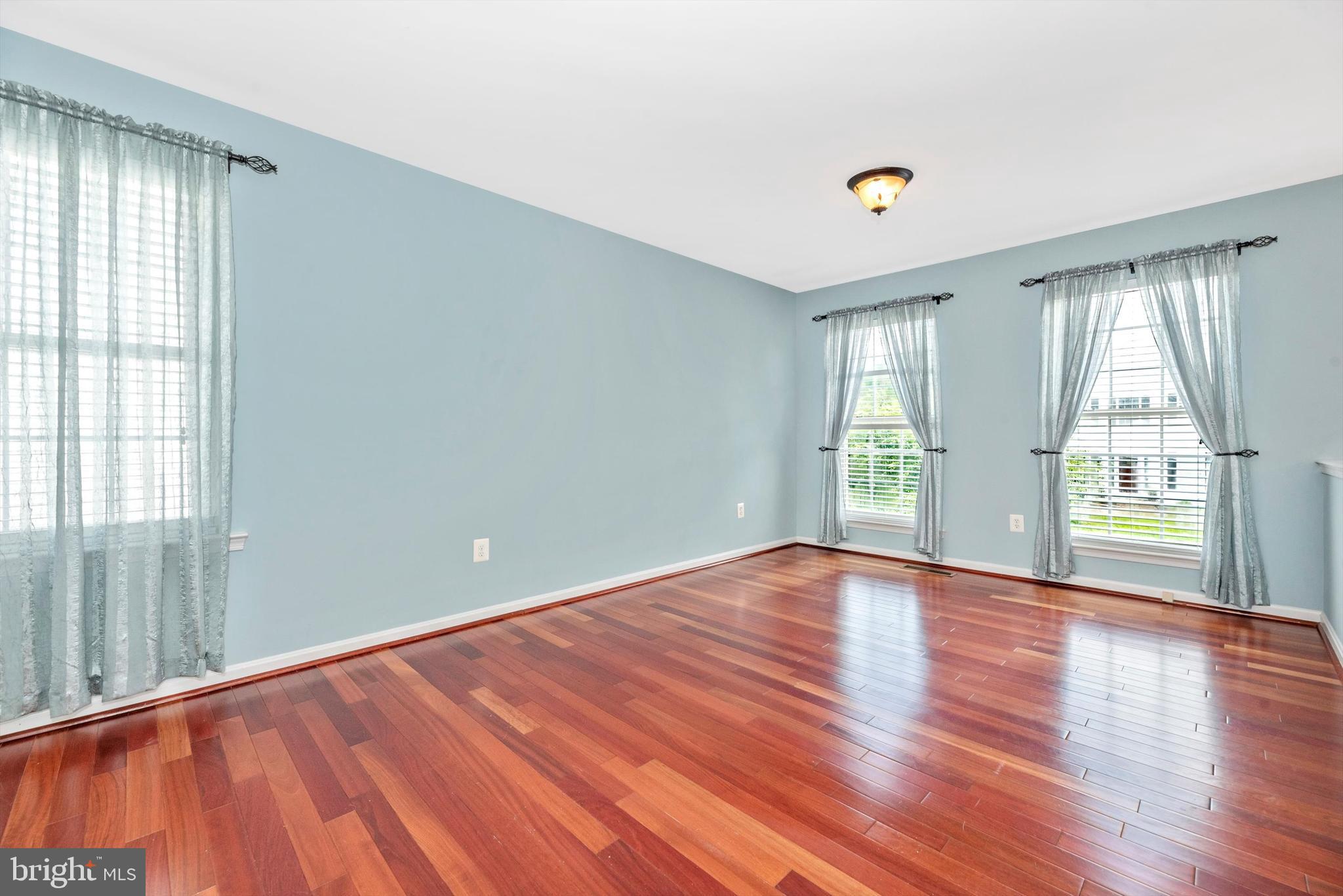 7488 WINDSWEPT COURT
