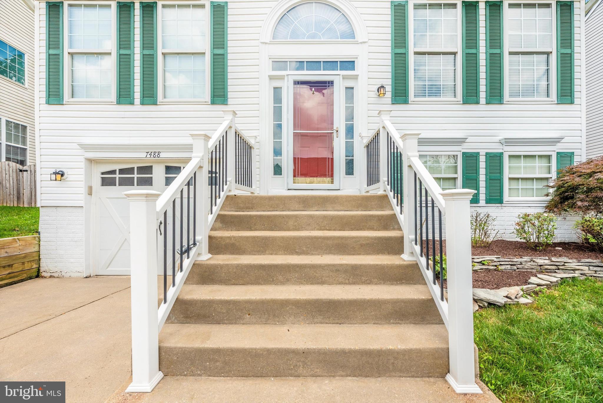 7488 WINDSWEPT COURT