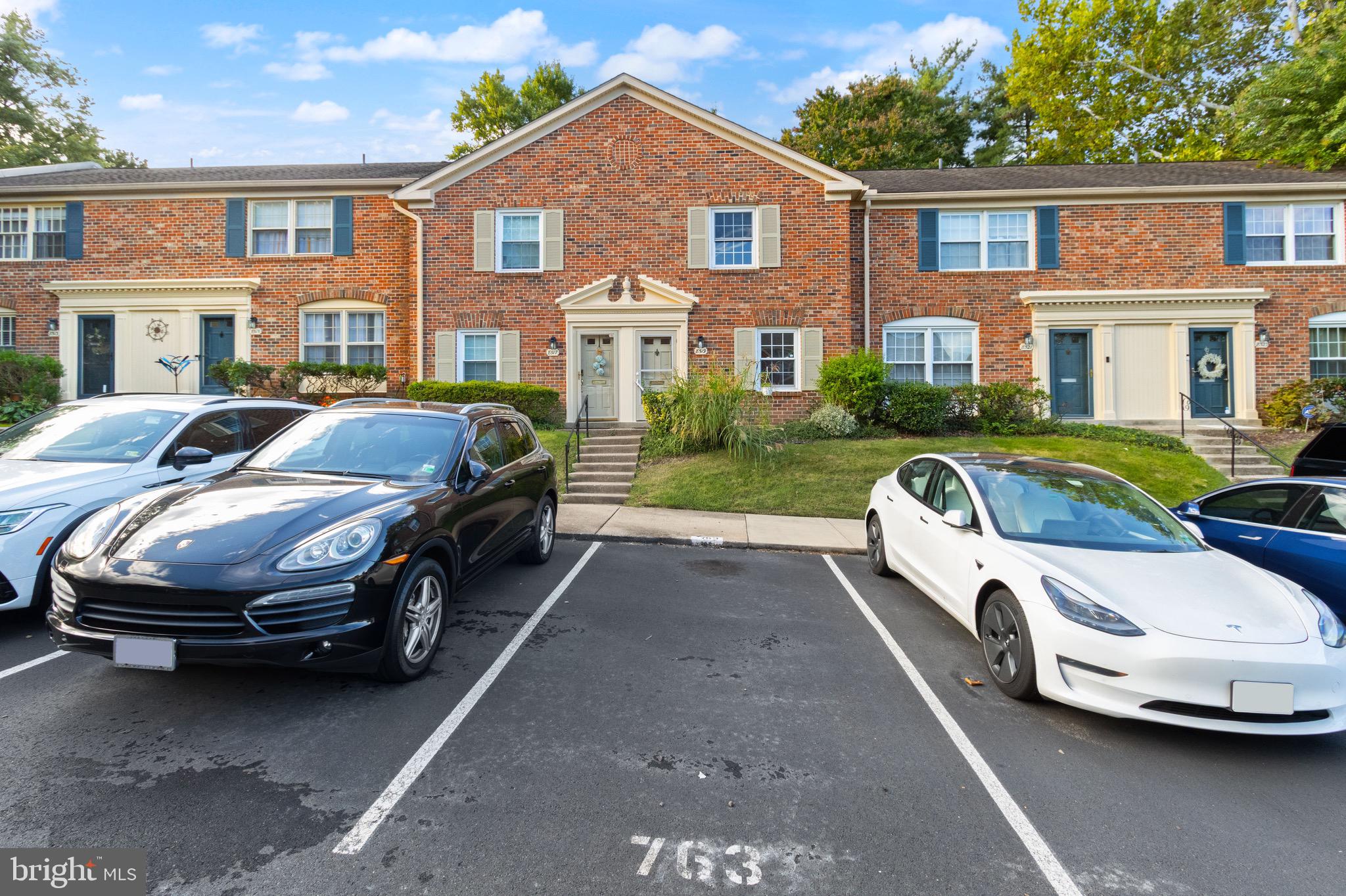 8519 WESTOVER COURT 763
