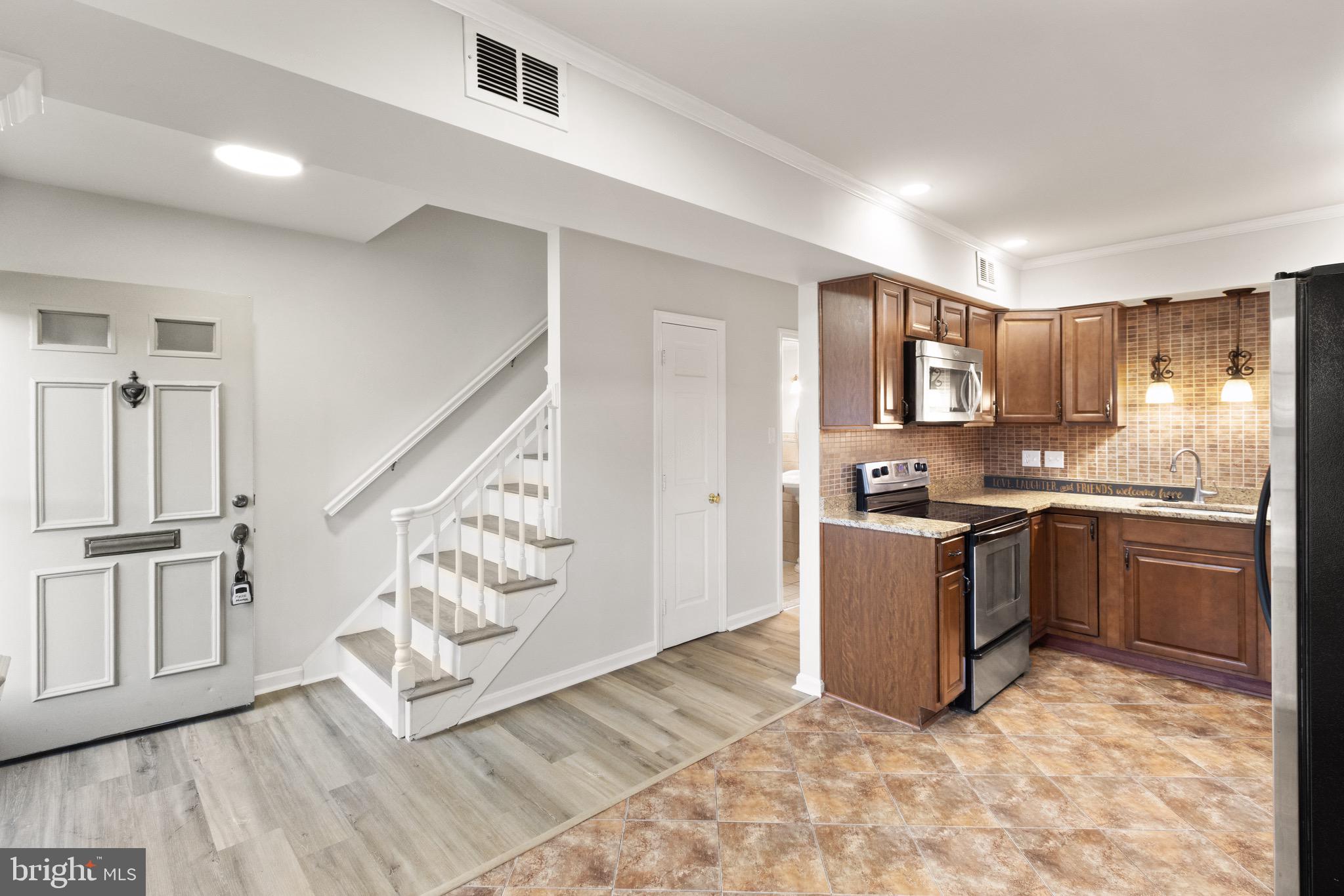 8519 WESTOVER COURT 763