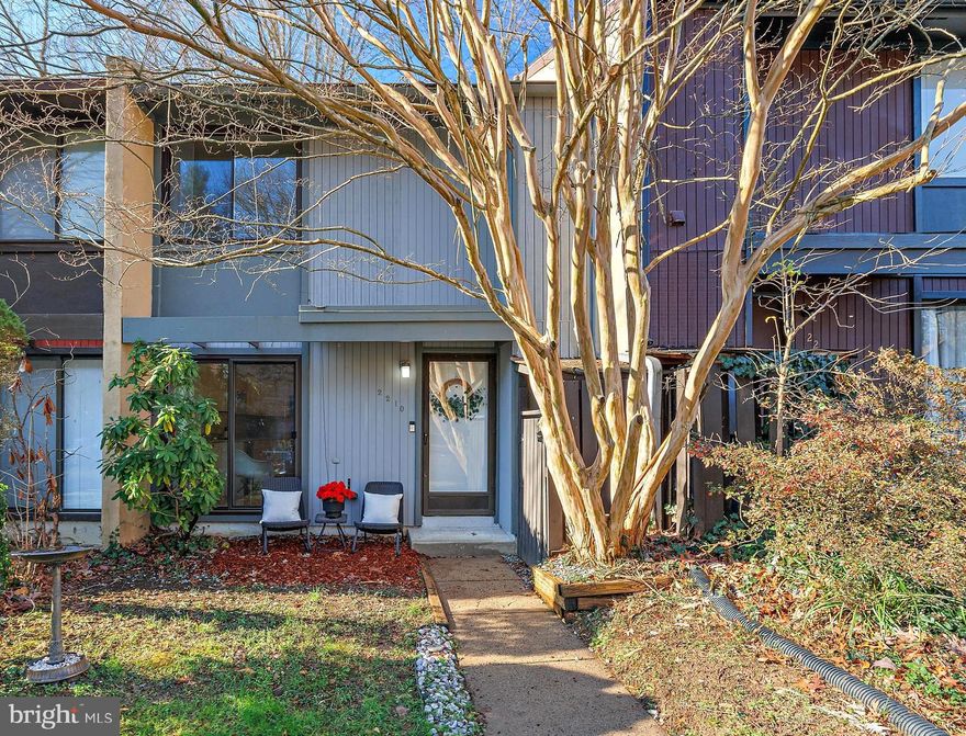 Back on the market after owner decided to put on hold for the holidays.   A must see with countless updates and nice finishing touches!  Beautifully renovated and freshly painted 3 Bed/2.5 Bath Townhome with walk-outs from both the main level to deck and lower-level.   Gorgeous spacious kitchen with granite countertops, white cabinets, & stainless steel appliances.  Hardwood floors throughout the main level with a wood burning fireplace.   Very large basement with LTV flooring, full bath, separate private office area, and convenient laundry space and set-up.   Brand new windows and sliding doors installed in 2021.  New High Pressure Luxury Shower w/ water saving economy mode in main bath. HVAC was replaced in 2020, windows and sliding glass doors in 2021, hot water heater and modern water saving dual flush toilets in 2022. New ceiling fans throughout, new fire safe door knobs, USB outlets in all rooms, and updated LED lights in entryway and basement bath.  Ample storage both inside and out. The list is endless.   Don't miss out!

Enjoy all that Reston has to offer, from trails, scenic lakes, tennis courts, pools and numerous shopping and dining options within very close proximity.   Just minutes away from Metro Silver Line and 15 minutes from Dulles Airport.  Easy access to major routes.