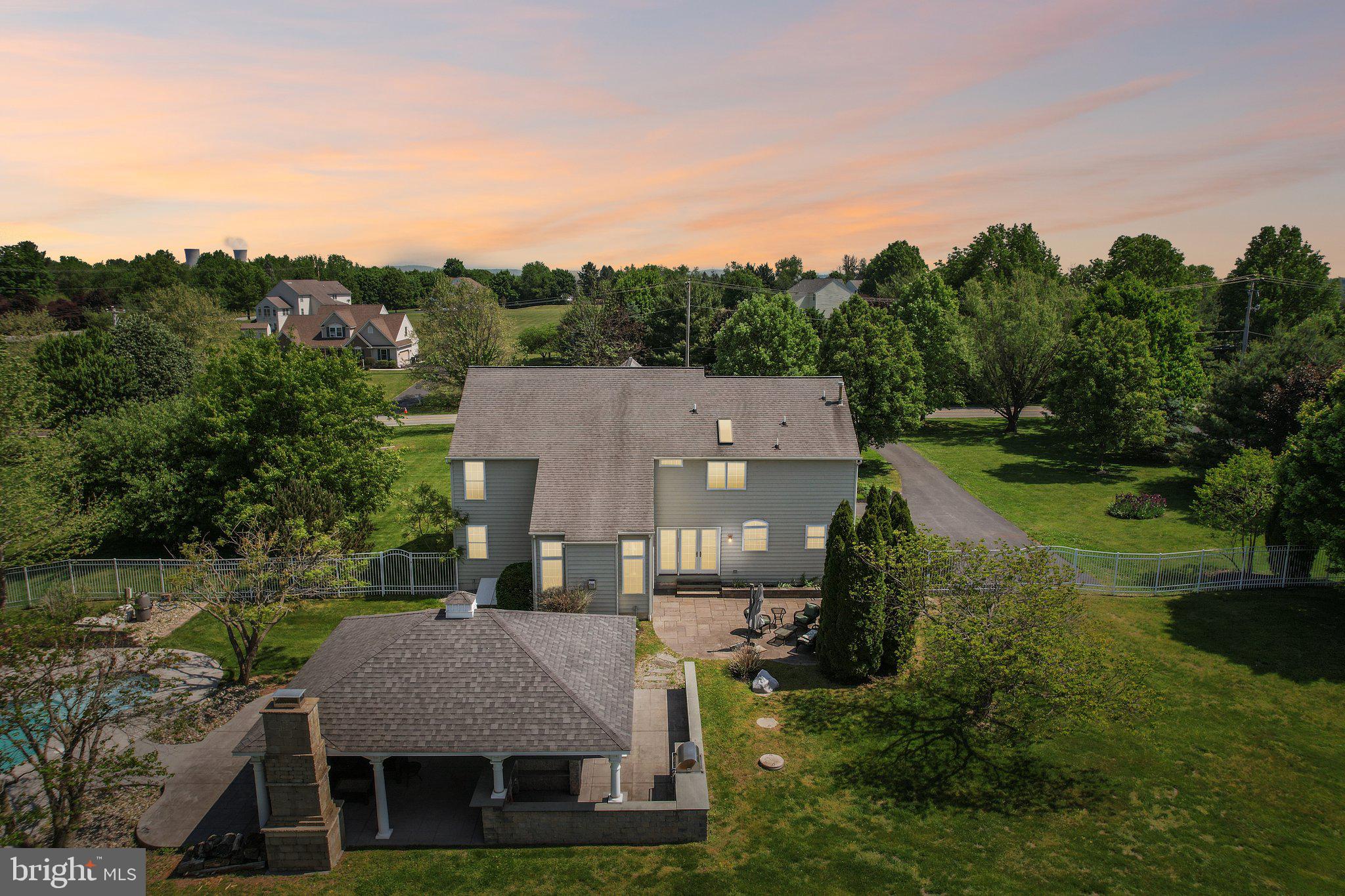 SNOWDEN VILLAGE - Residential