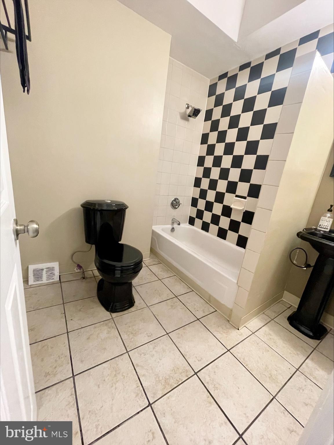 GERMANTOWN - Residential