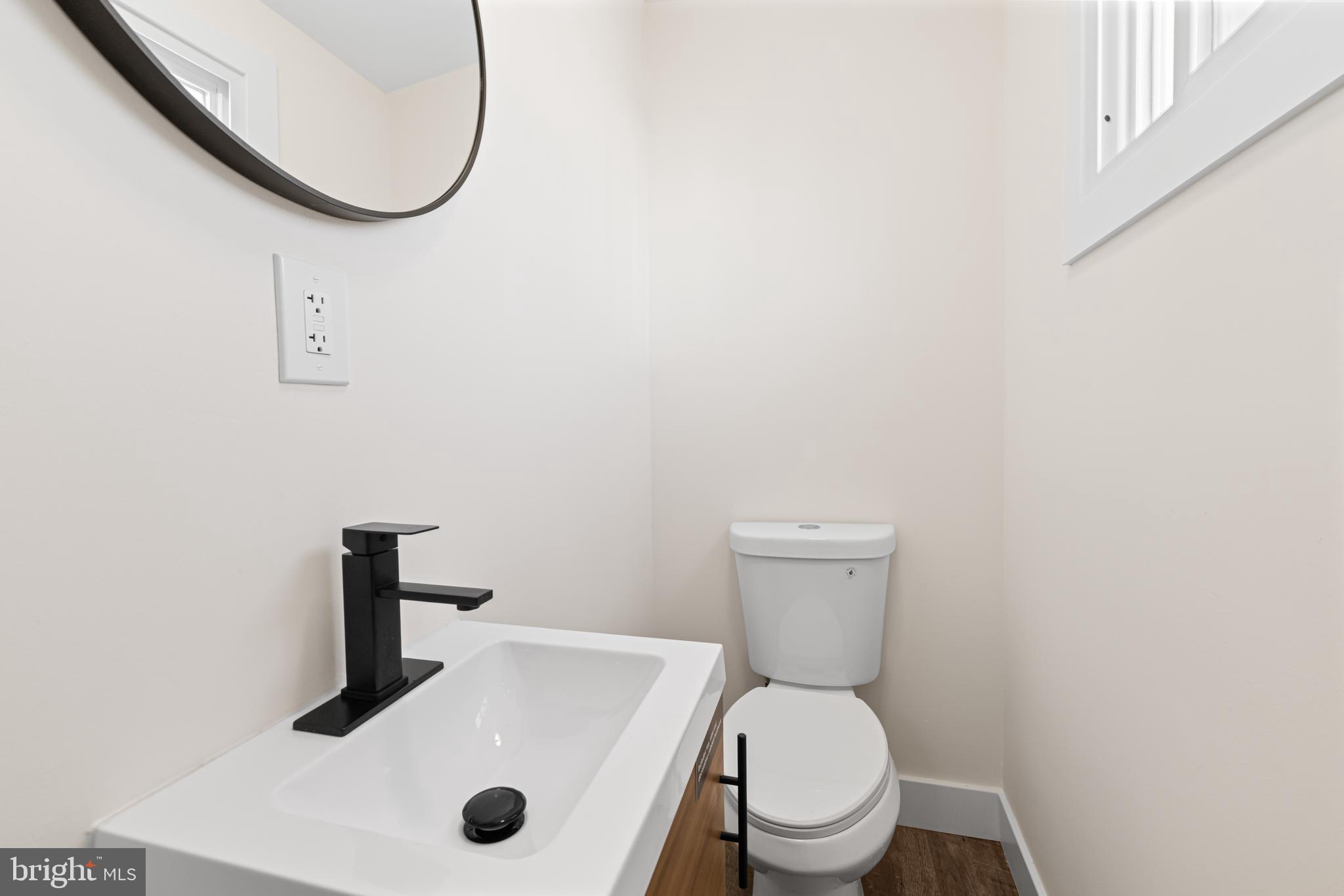 MANTUA - Residential