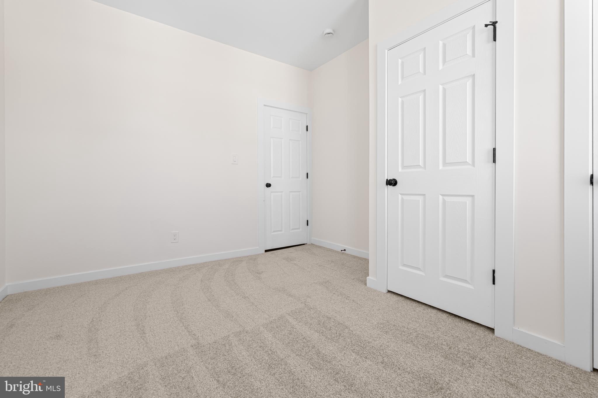 MANTUA - Residential