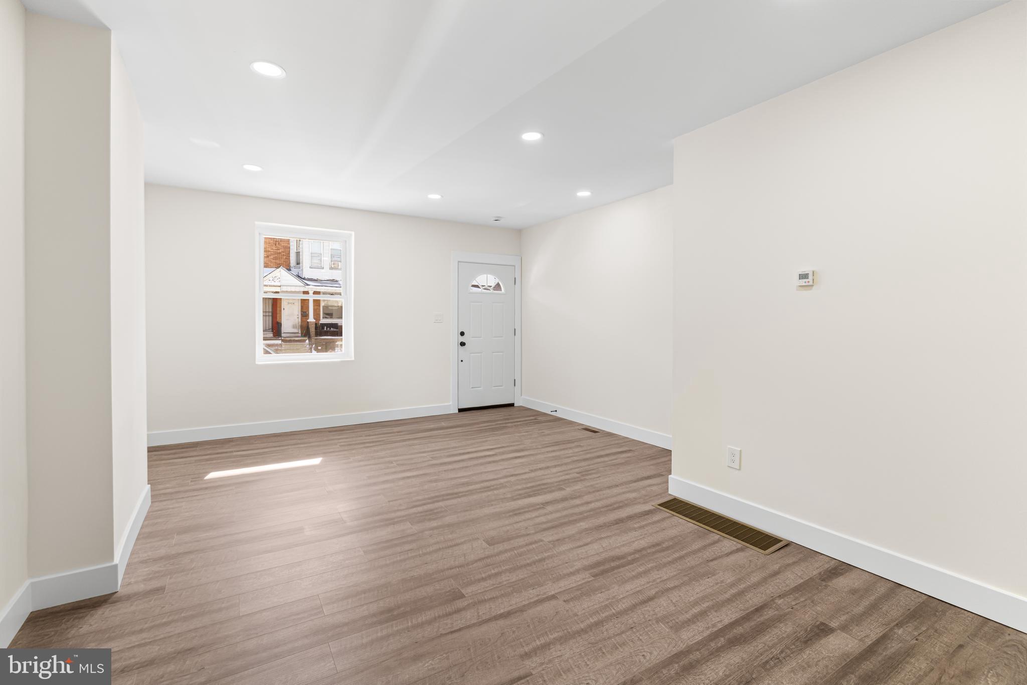 MANTUA - Residential