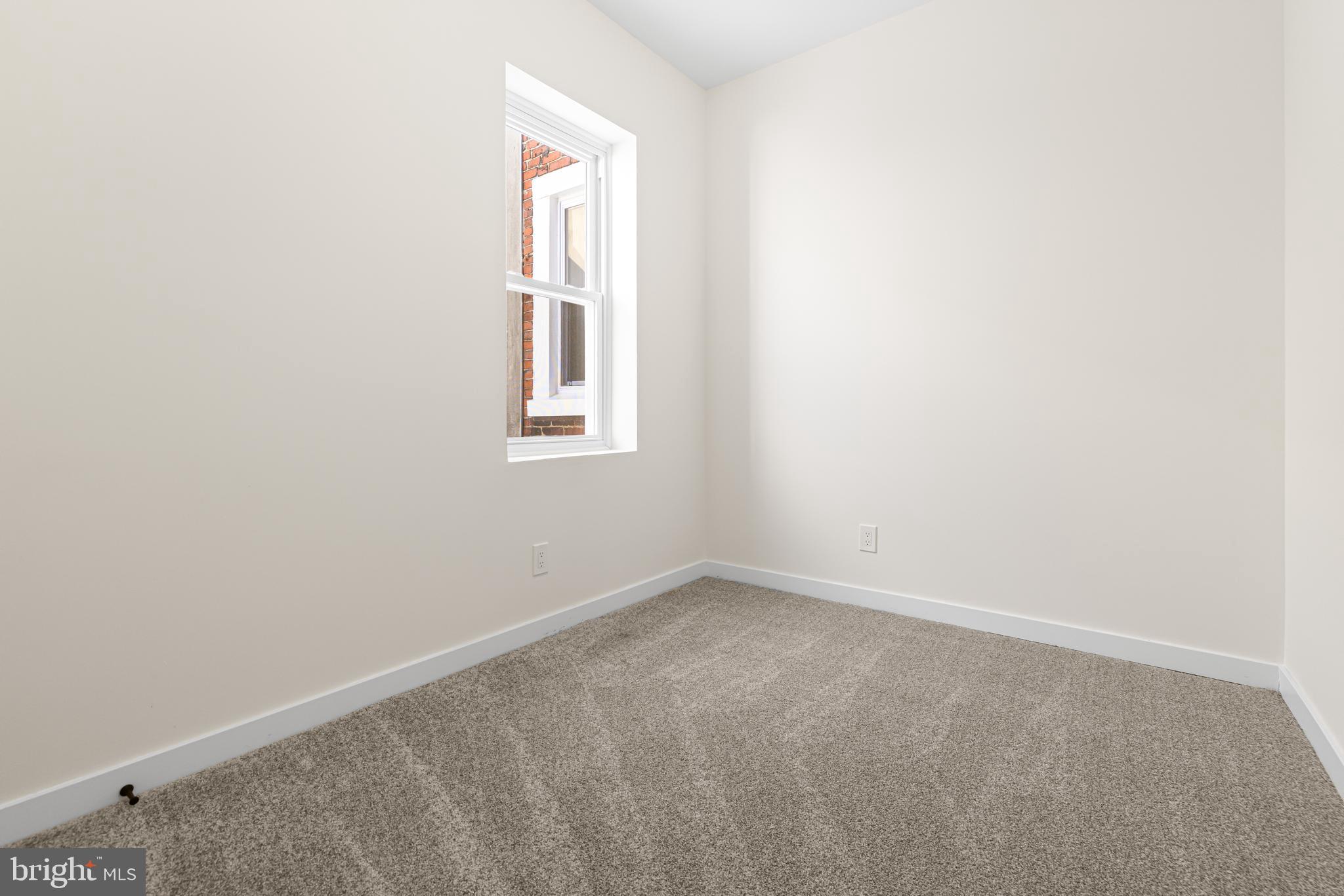 MANTUA - Residential