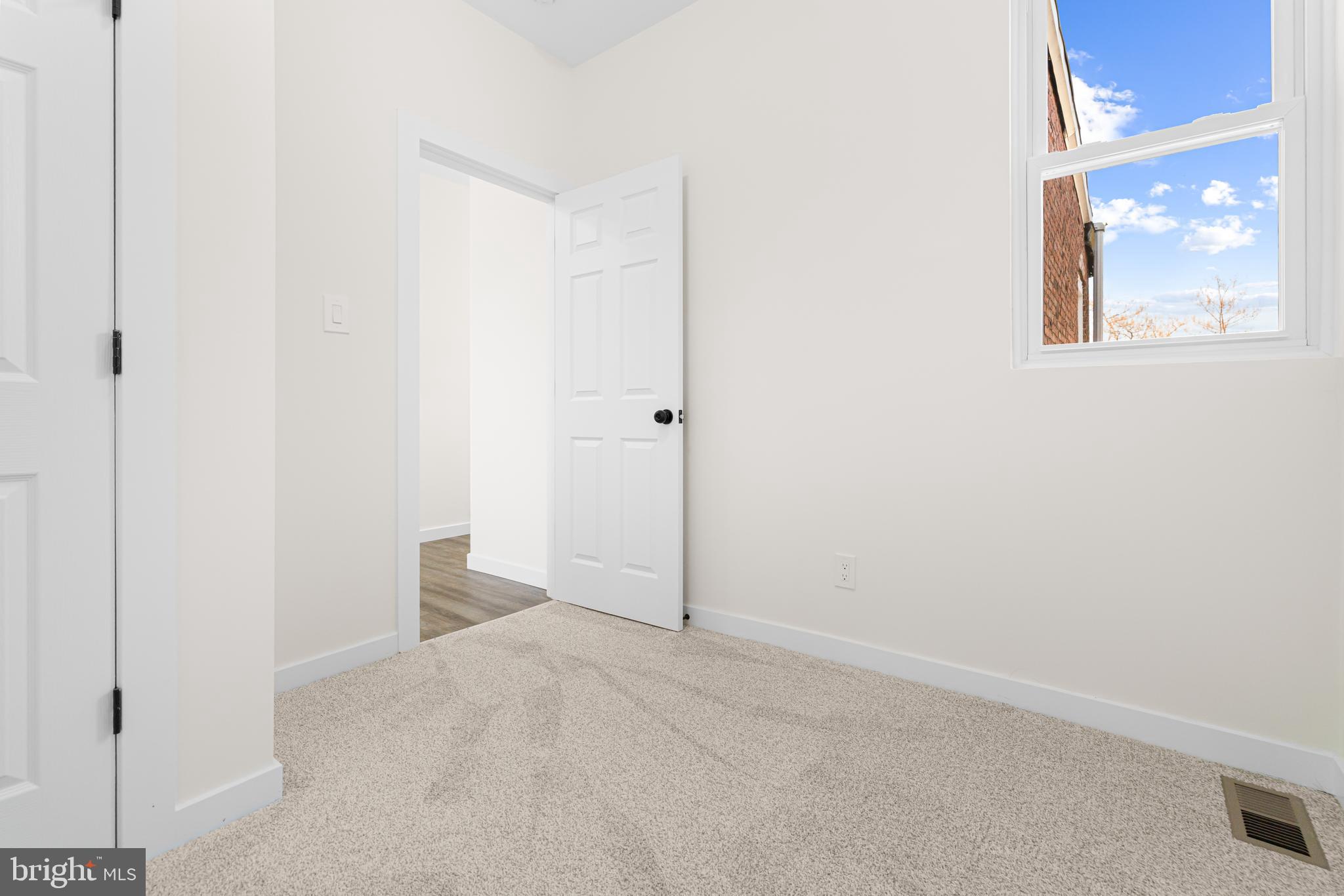 MANTUA - Residential