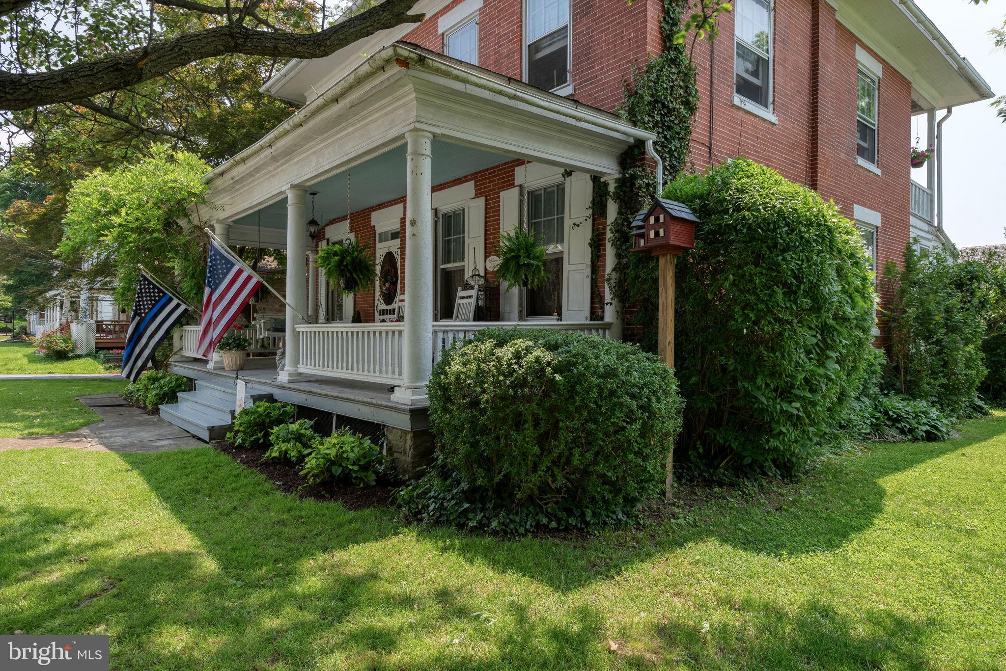 44 W COTTAGE AVENUE