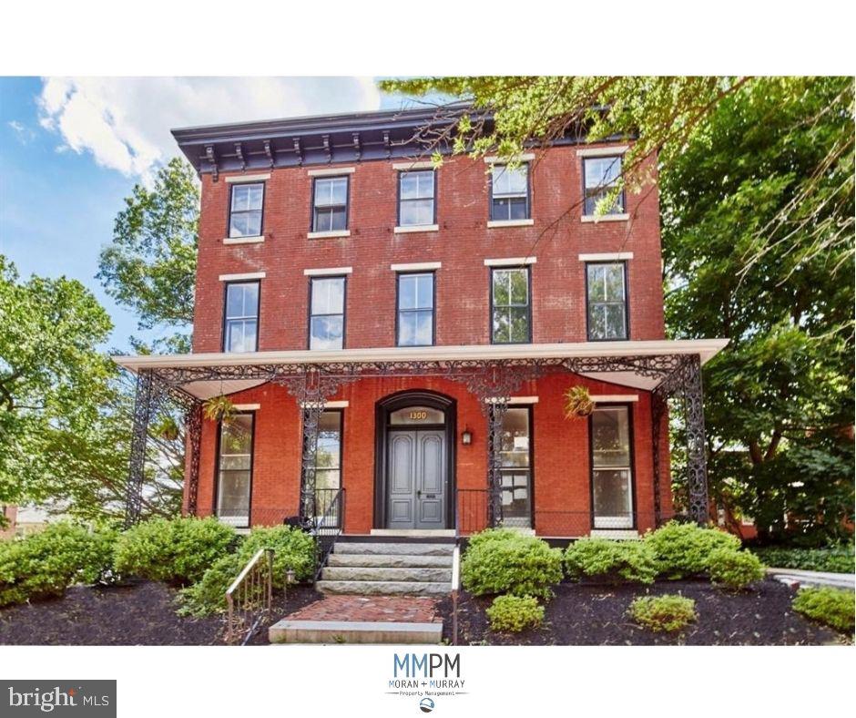 1300 DELAWARE AVENUE 2B