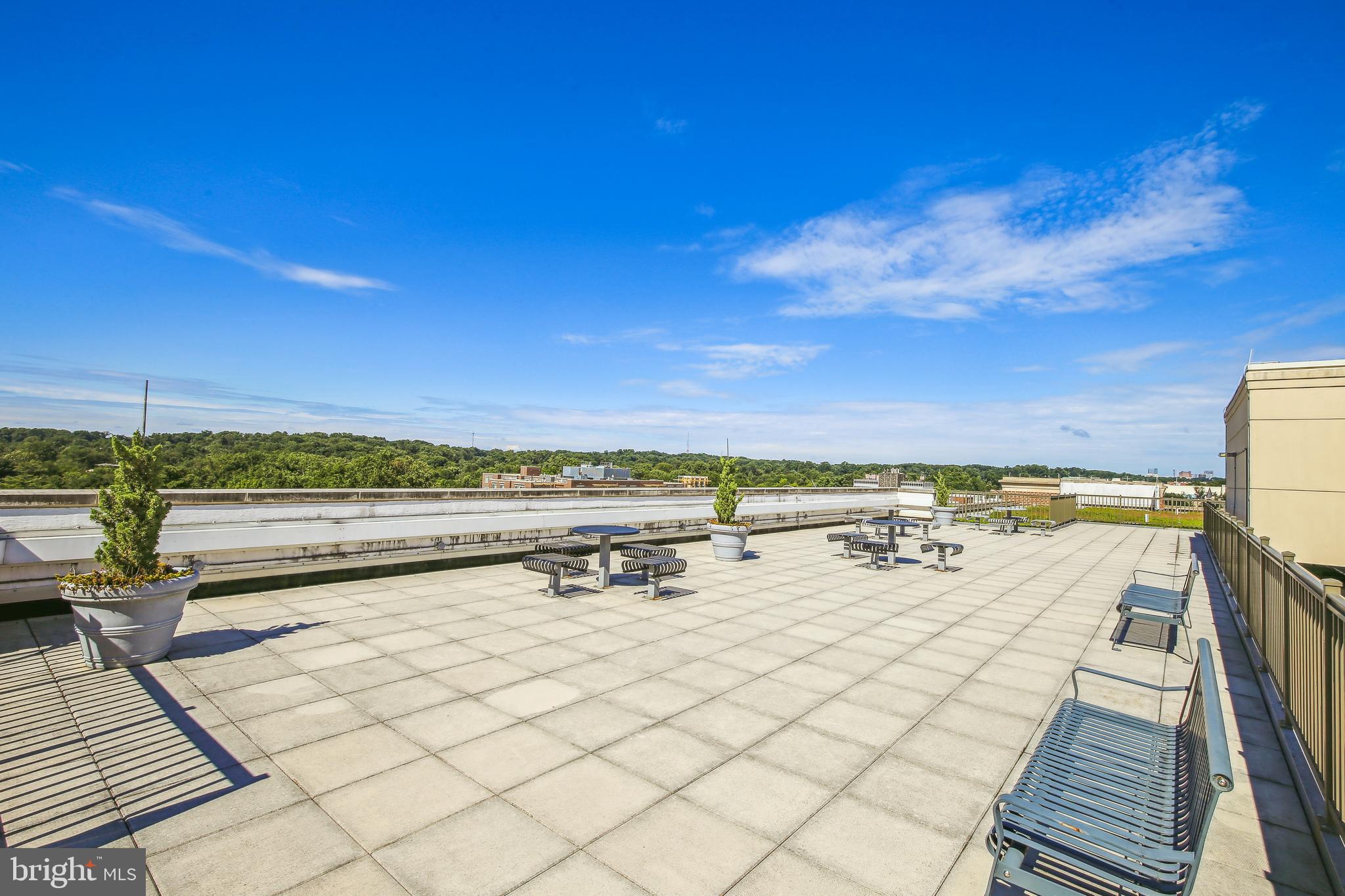 SPECTRUM CONDO - Residential