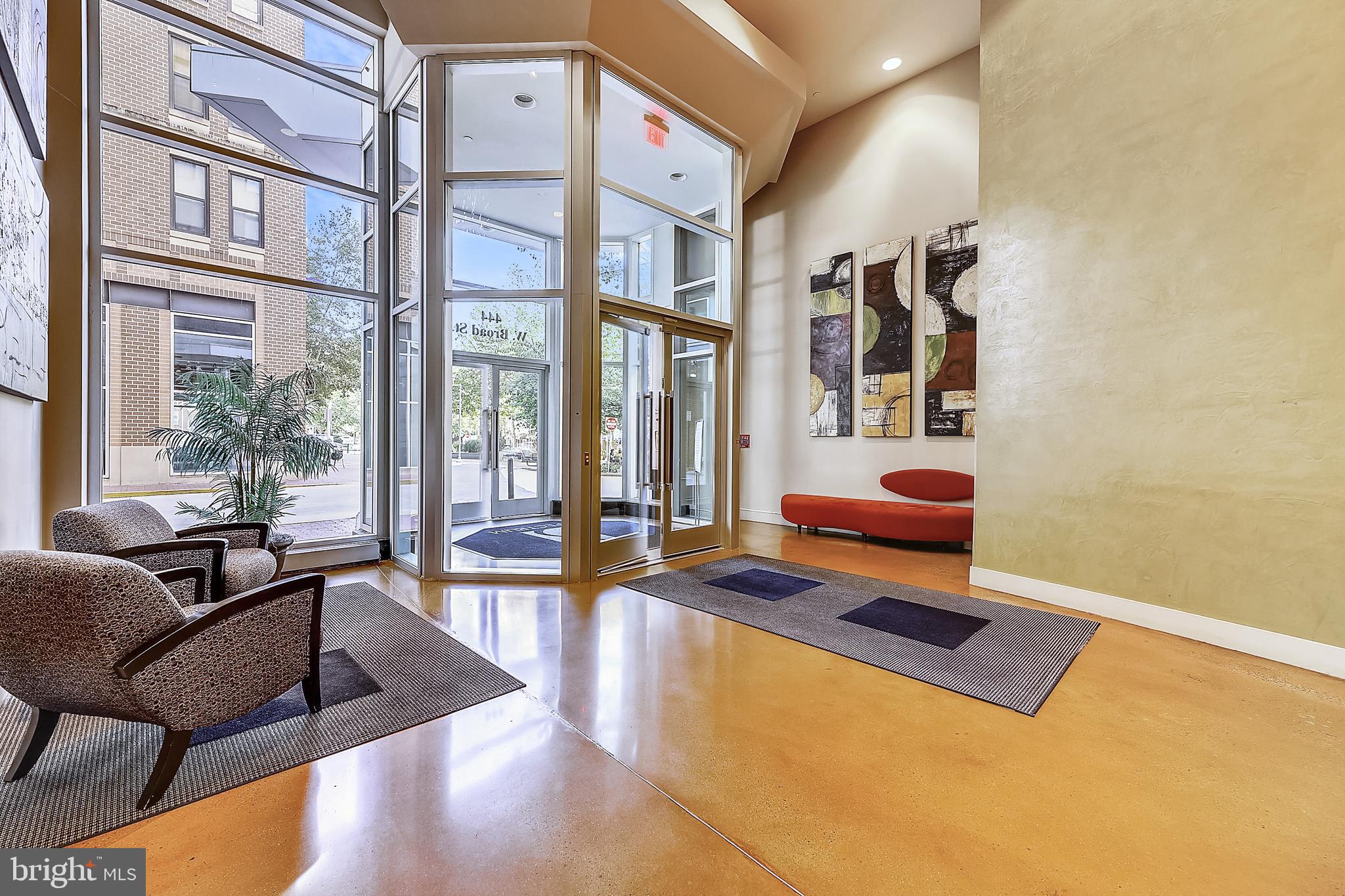 SPECTRUM CONDO - Residential