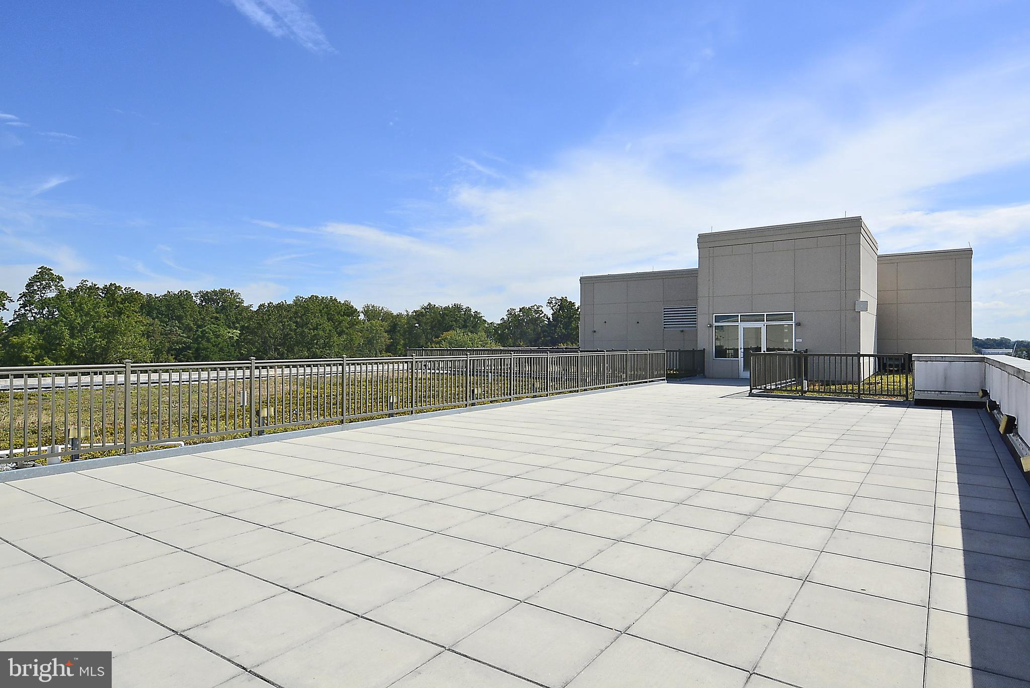 SPECTRUM CONDO - Residential