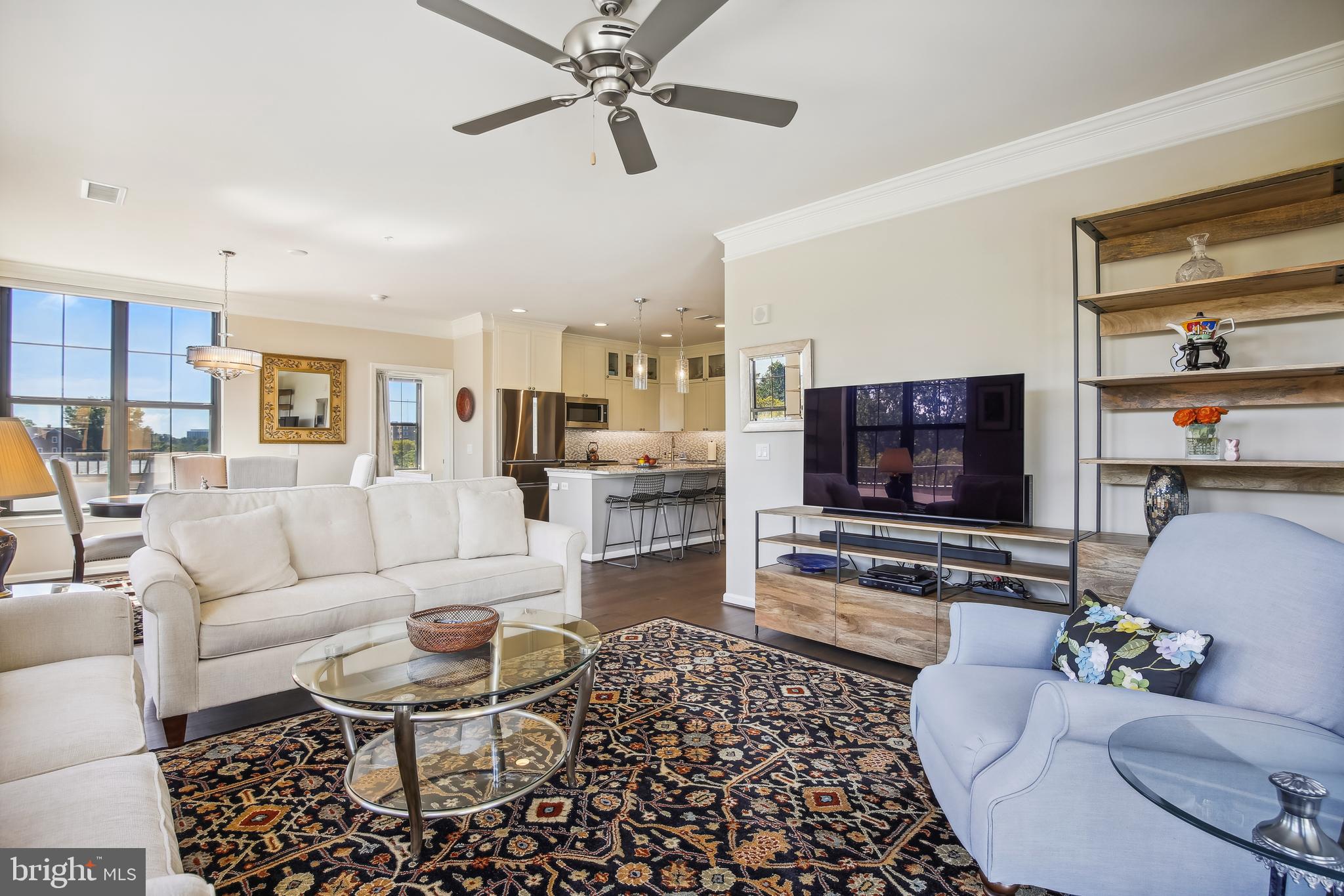 SPECTRUM CONDO - Residential