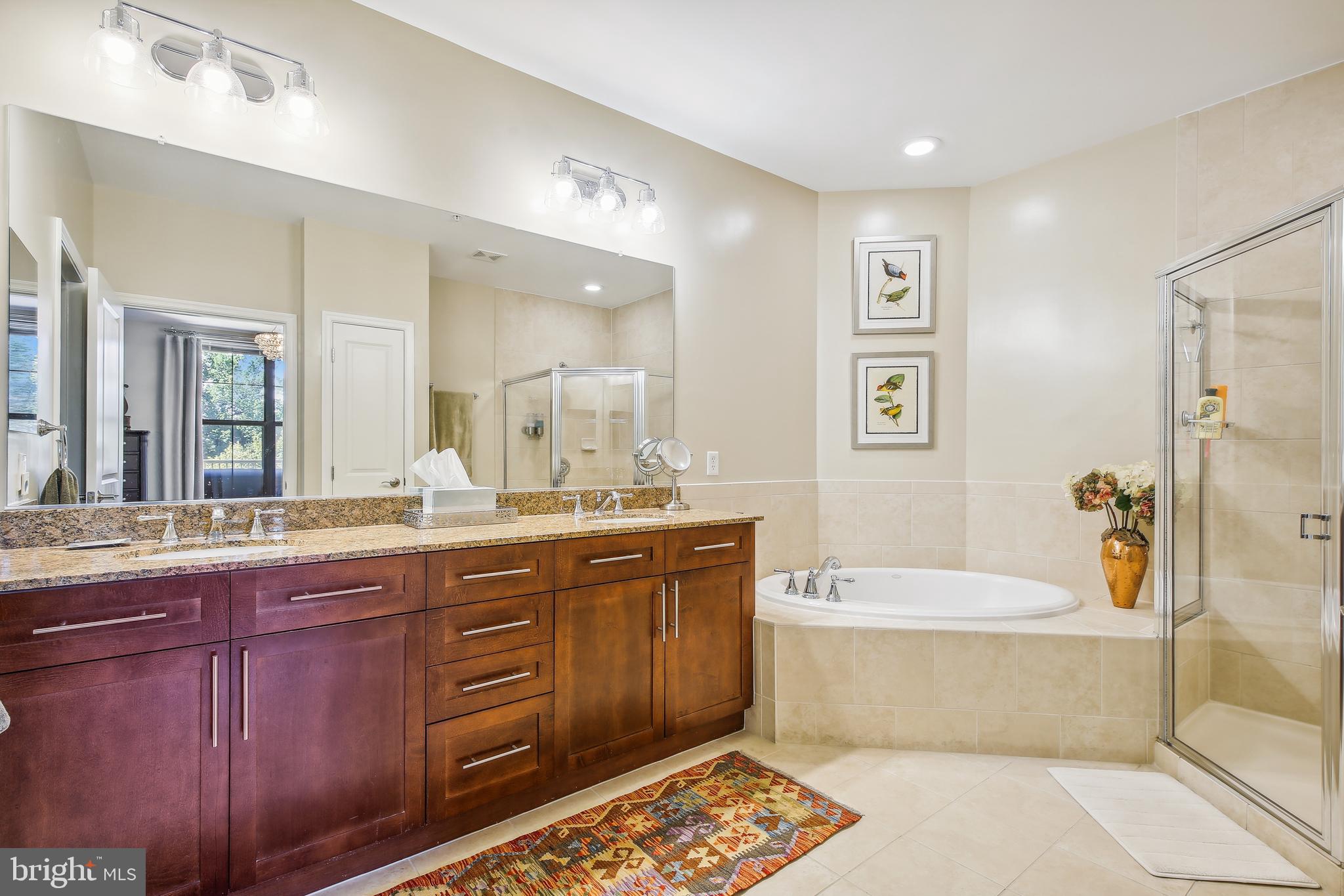 SPECTRUM CONDO - Residential