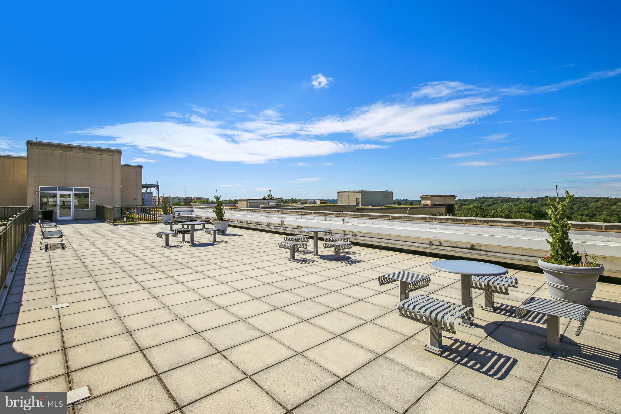 SPECTRUM CONDO - Residential