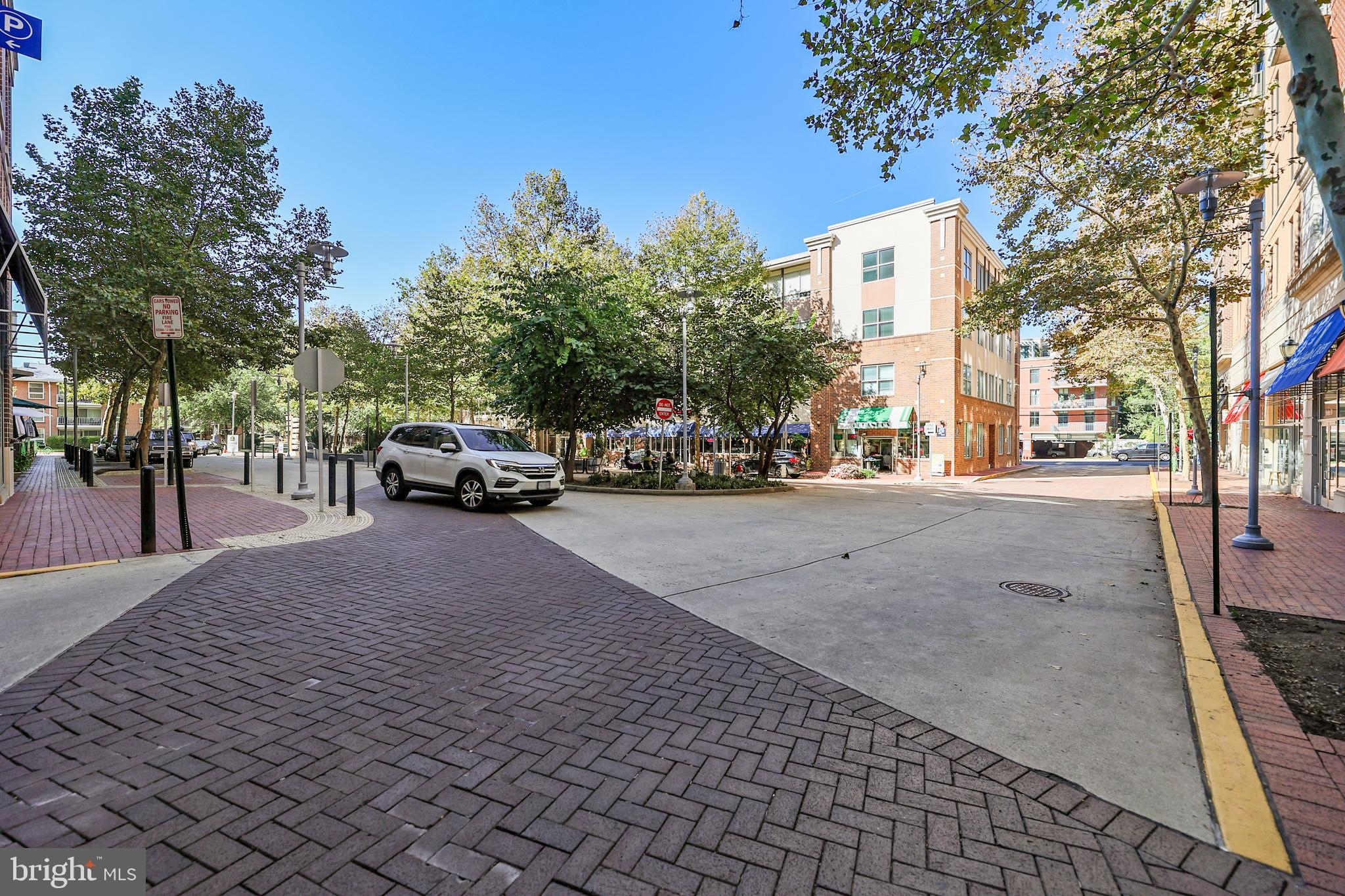 SPECTRUM CONDO - Residential