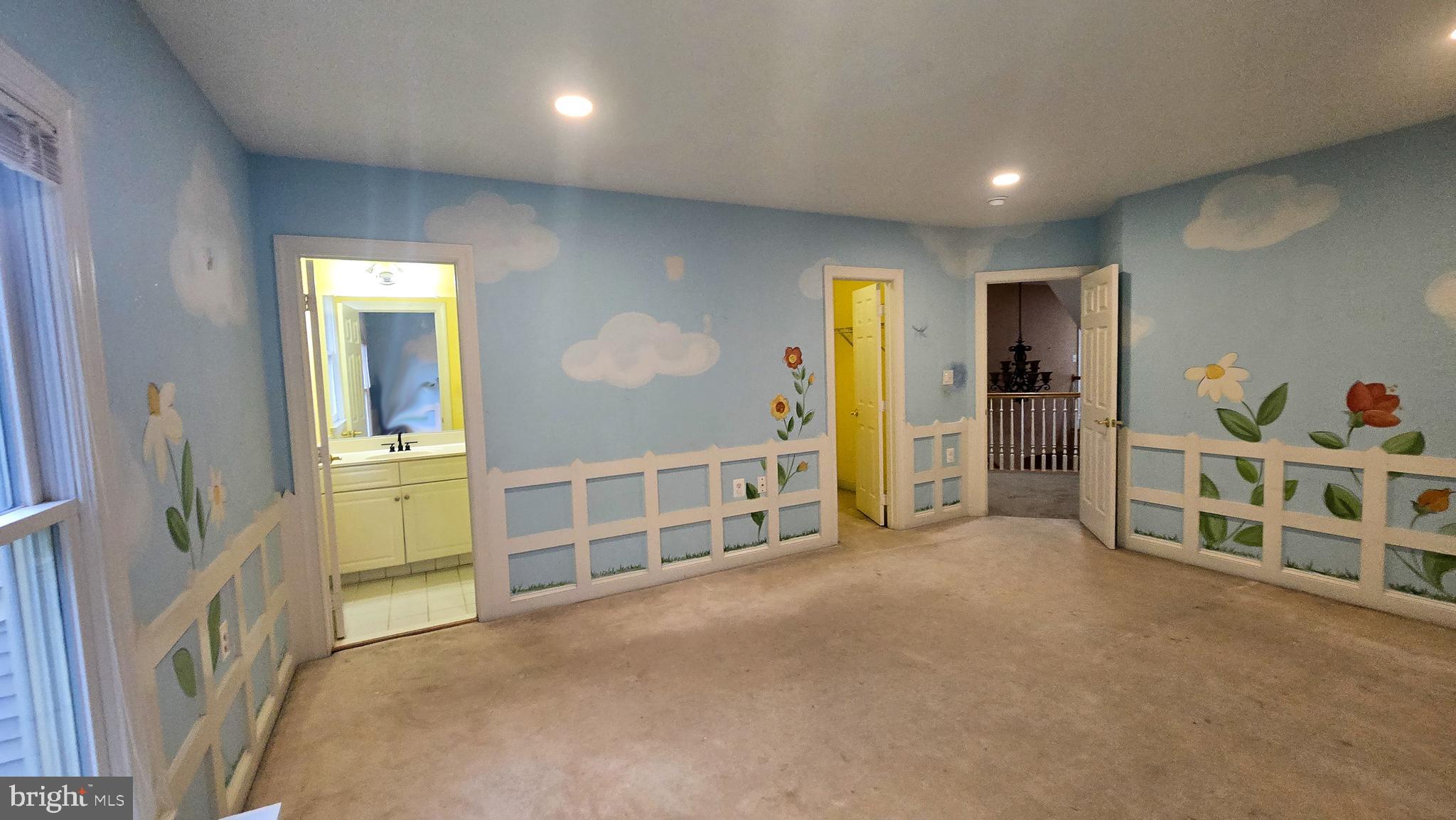 STONEWALL MANOR - Residential