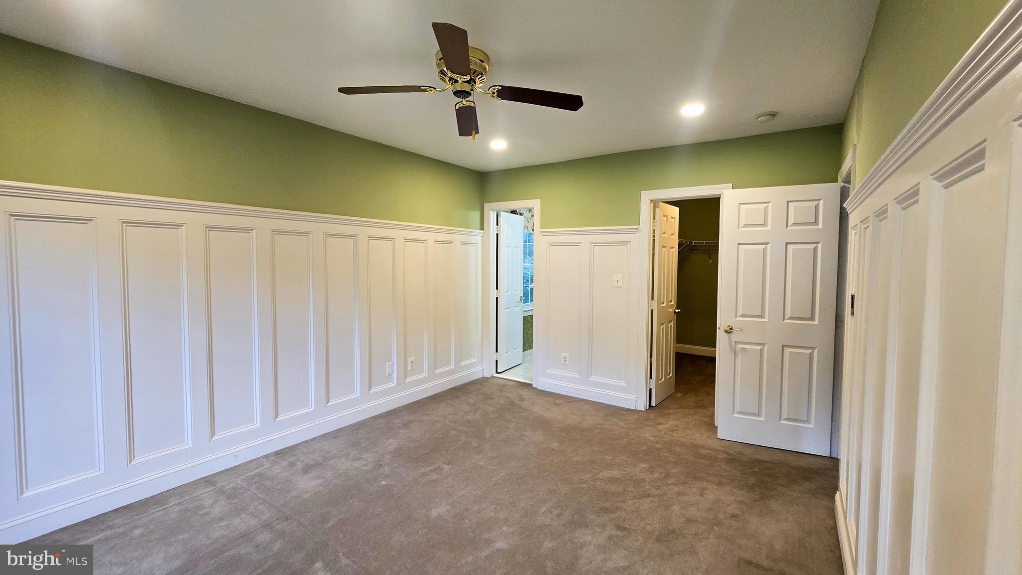 STONEWALL MANOR - Residential