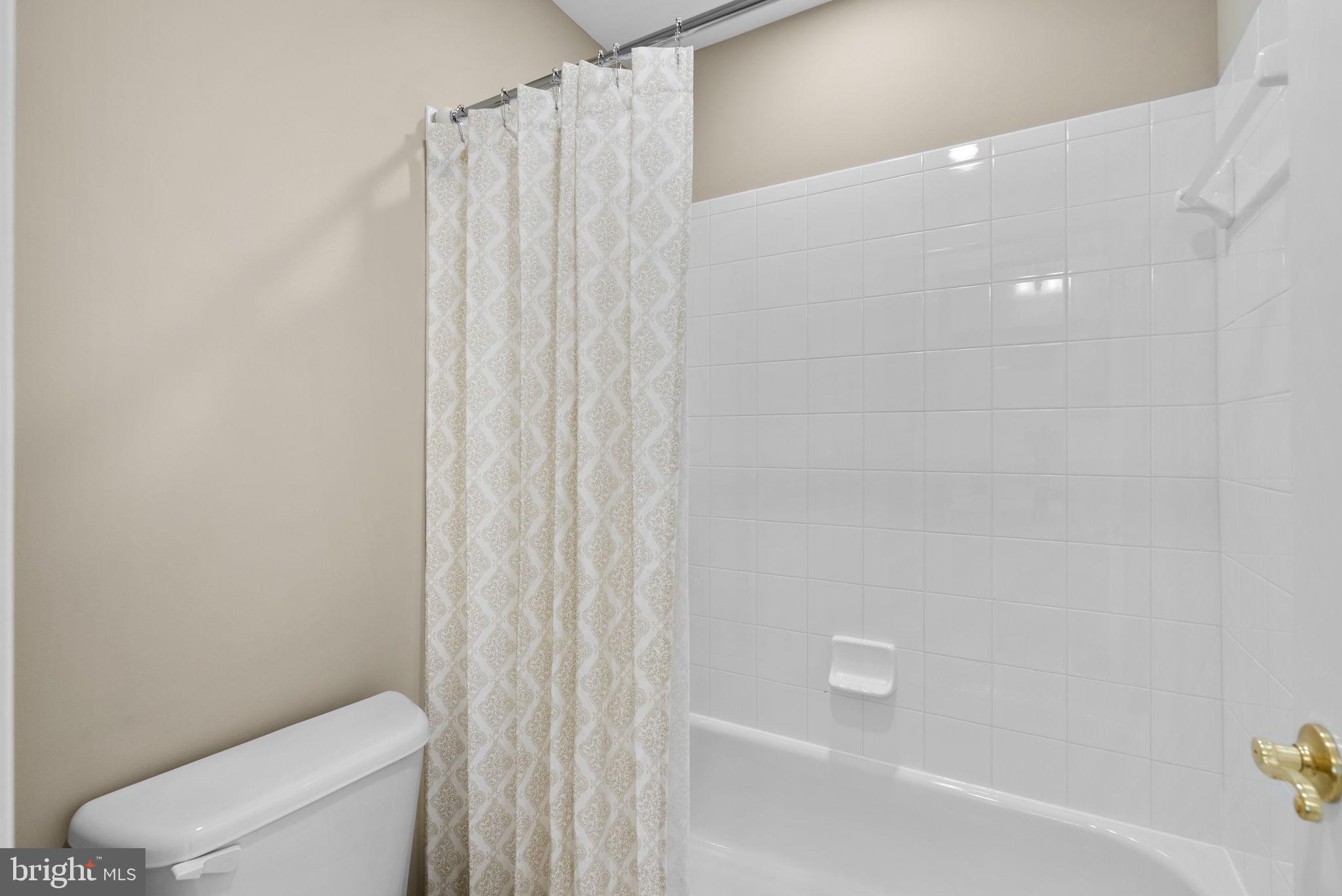 THE VISTAS AT WOODCLIFFE PARK - Residential