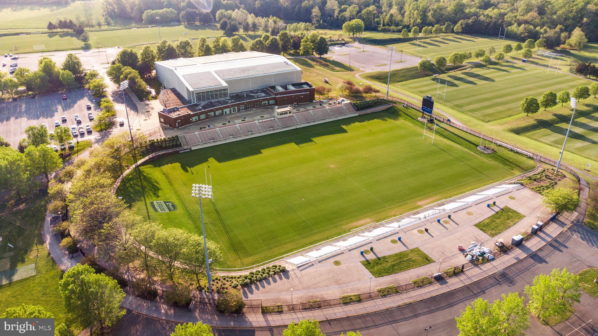 THE VISTAS AT WOODCLIFFE PARK - Residential