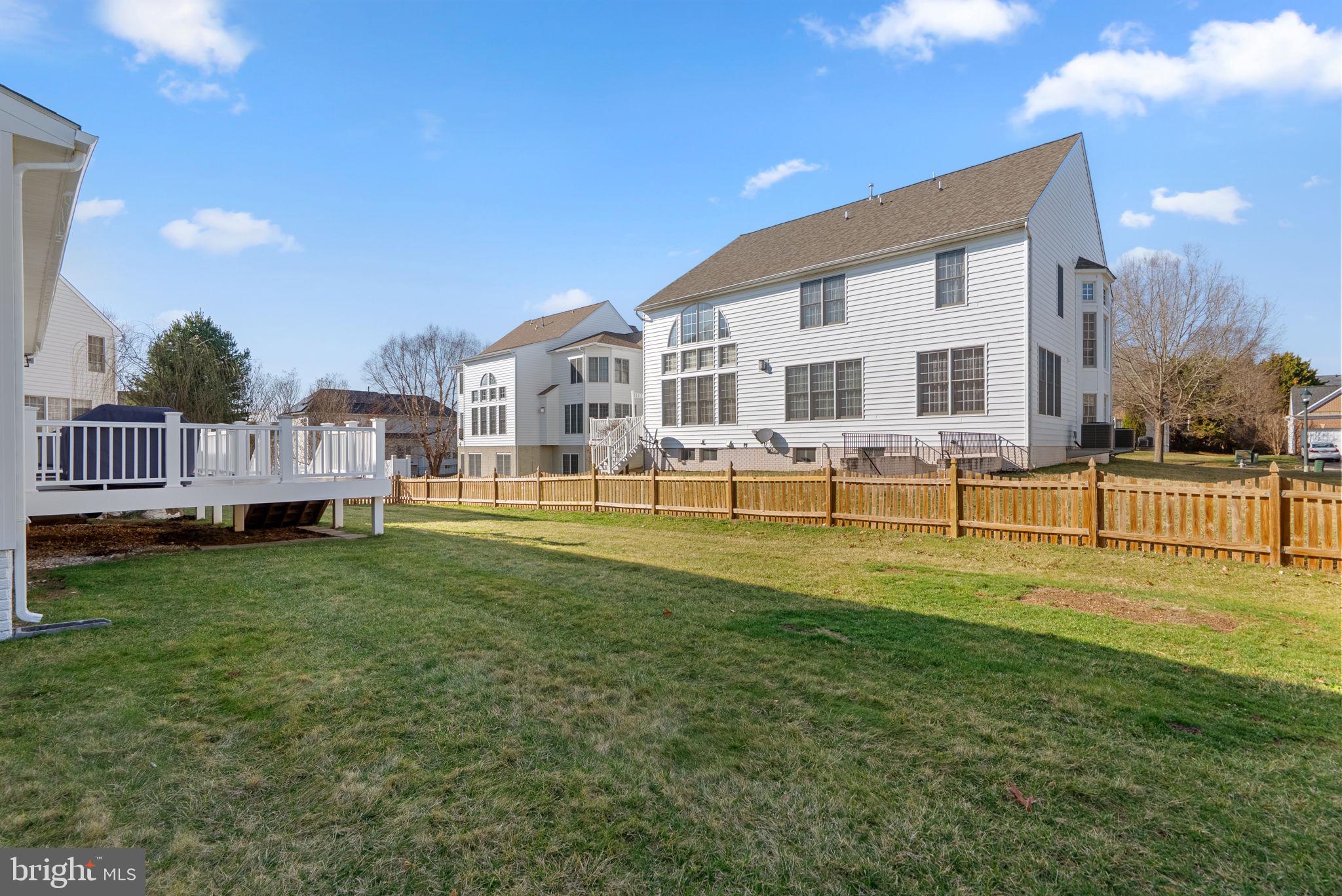 THE VISTAS AT WOODCLIFFE PARK - Residential