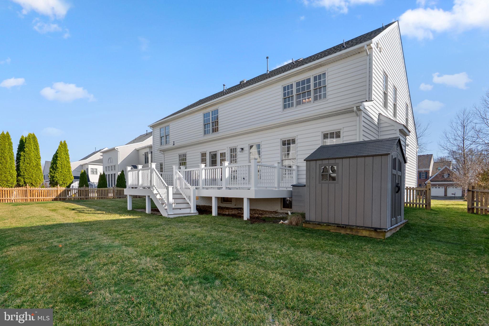 THE VISTAS AT WOODCLIFFE PARK - Residential