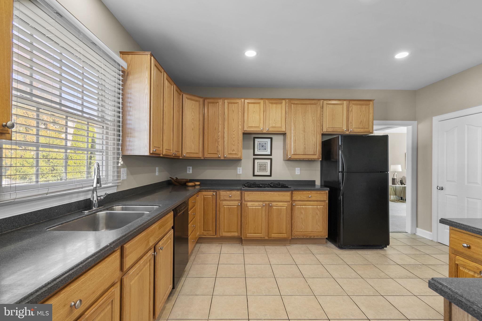 THE VISTAS AT WOODCLIFFE PARK - Residential