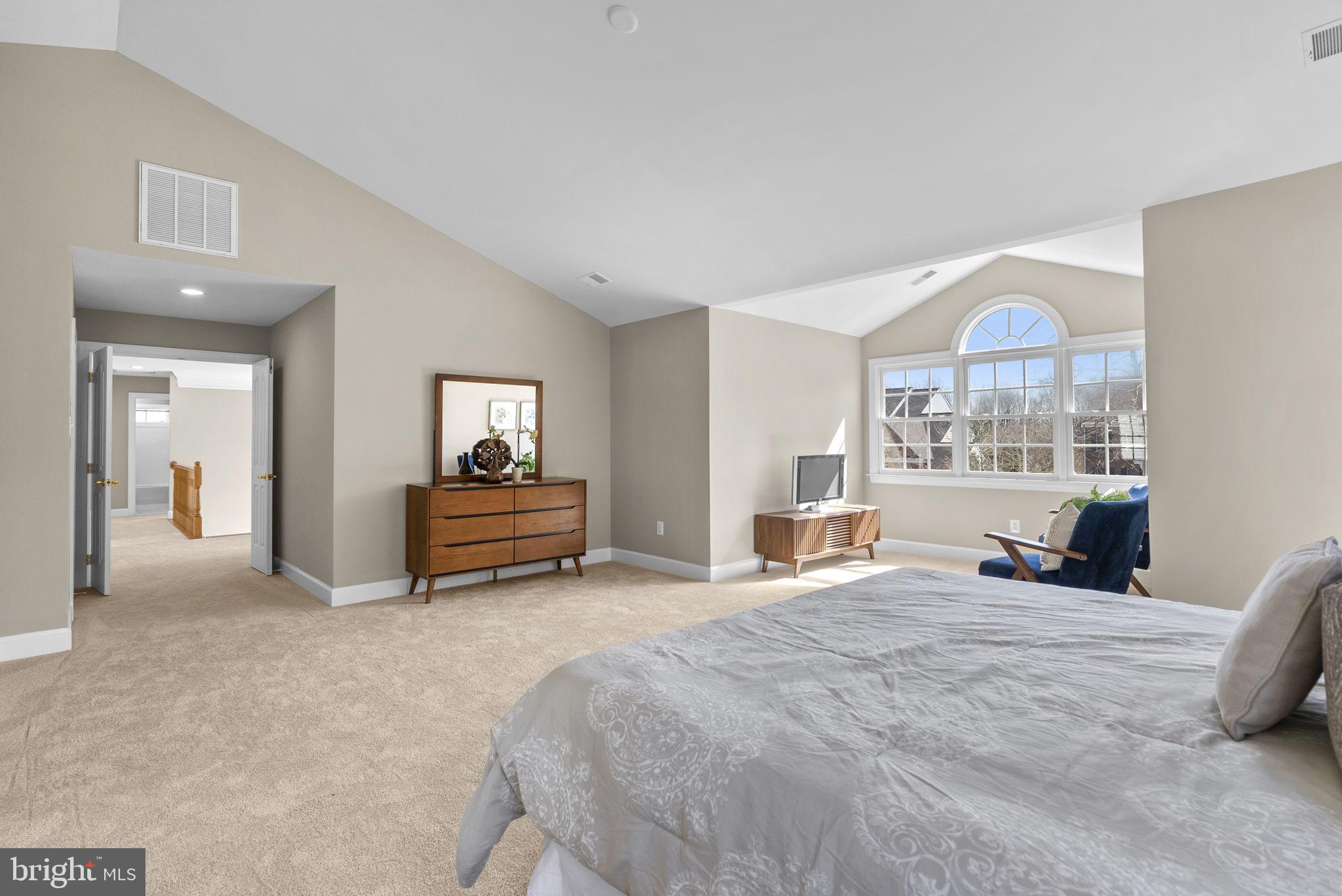 THE VISTAS AT WOODCLIFFE PARK - Residential