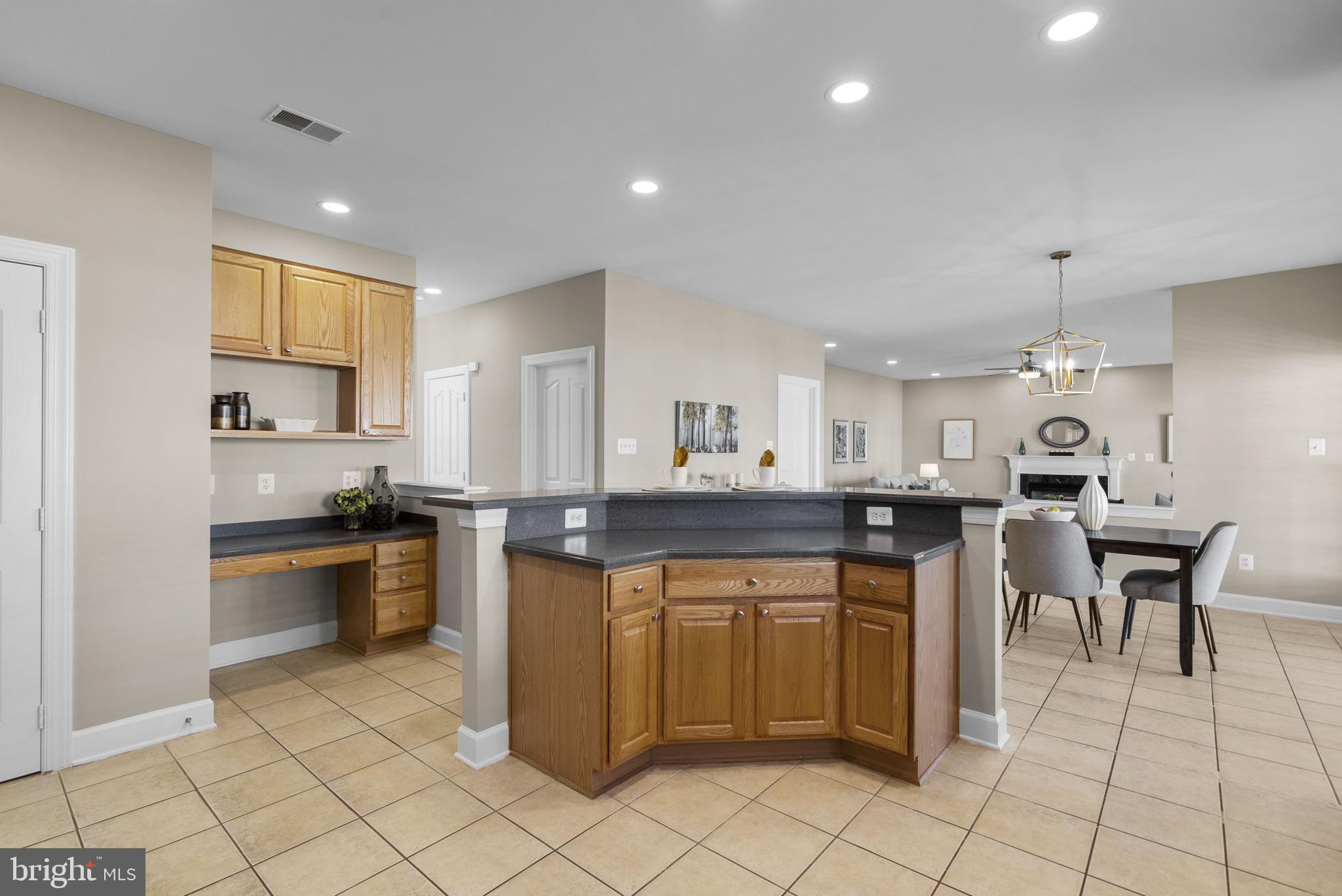 THE VISTAS AT WOODCLIFFE PARK - Residential