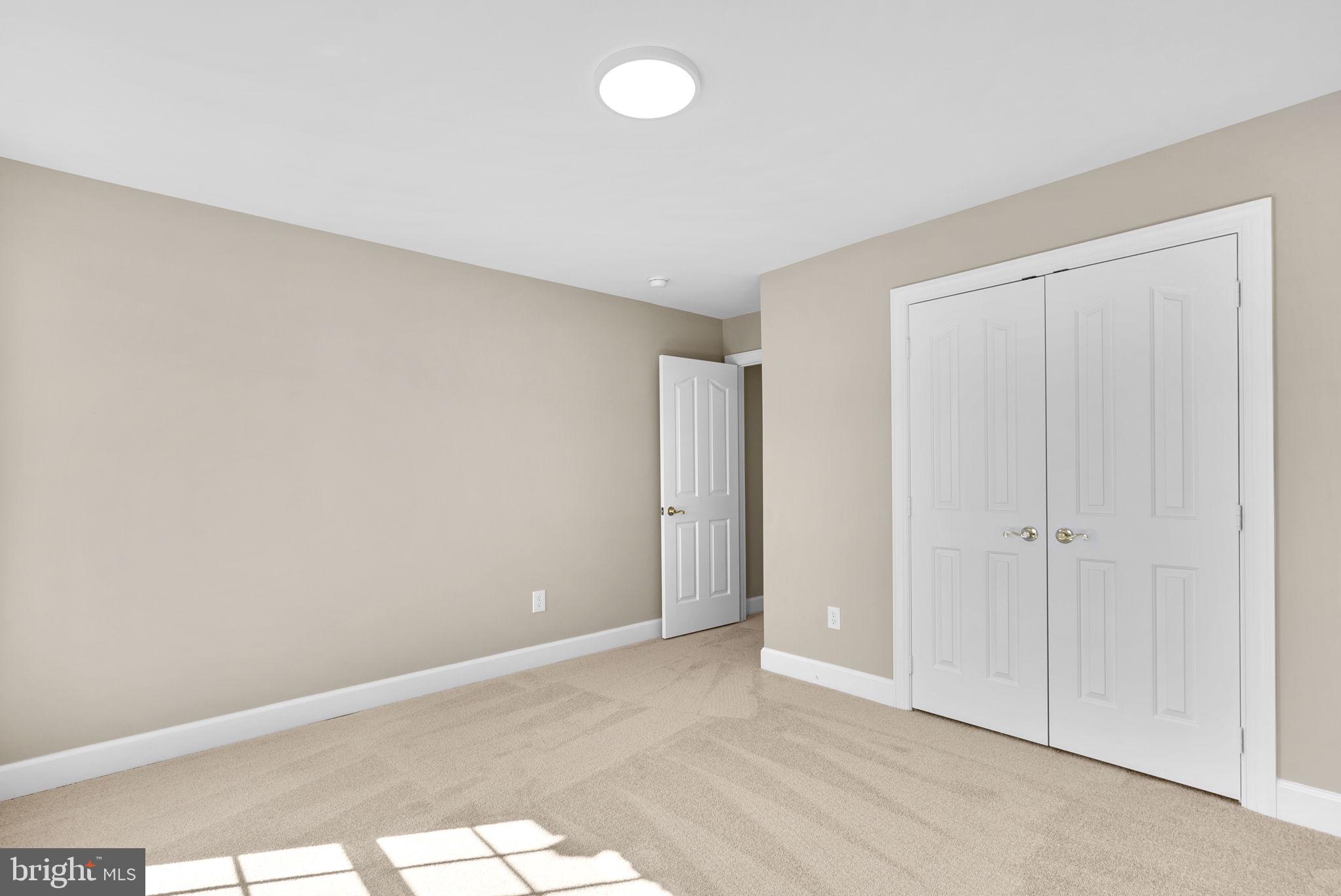 THE VISTAS AT WOODCLIFFE PARK - Residential